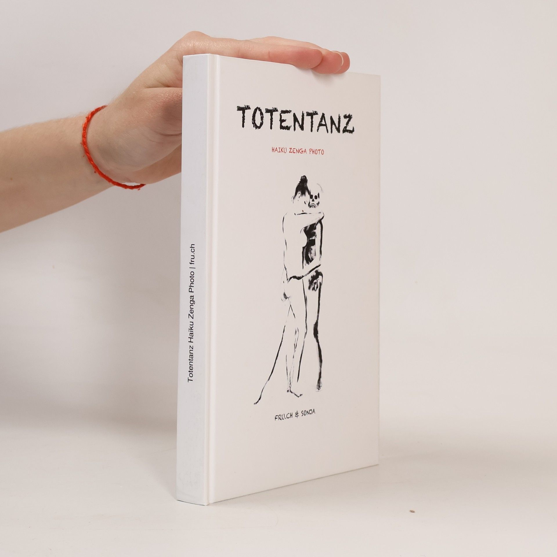 fru. ch Totentanz Haiku Zenga Photo