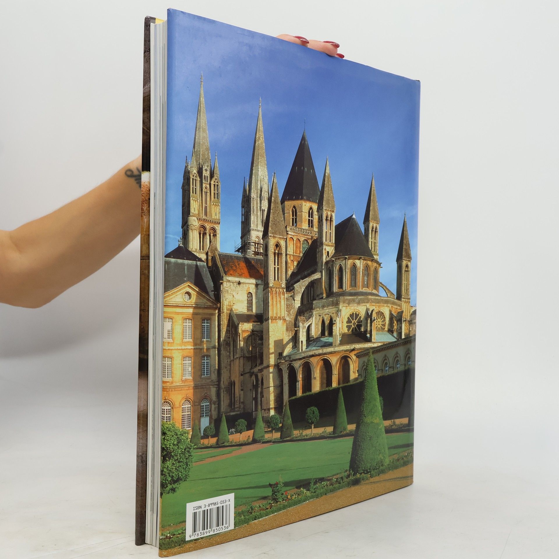 Achim Bednorz Architecture of the Middle Ages