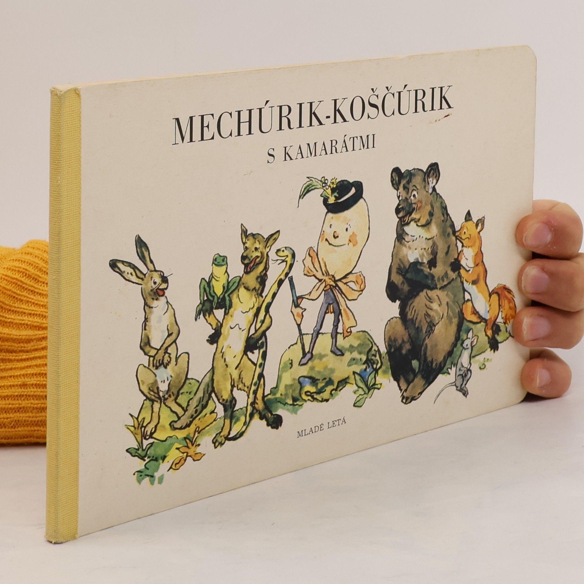 Maša Haľamová Mechúrik-Koščúrik s kamarátmi