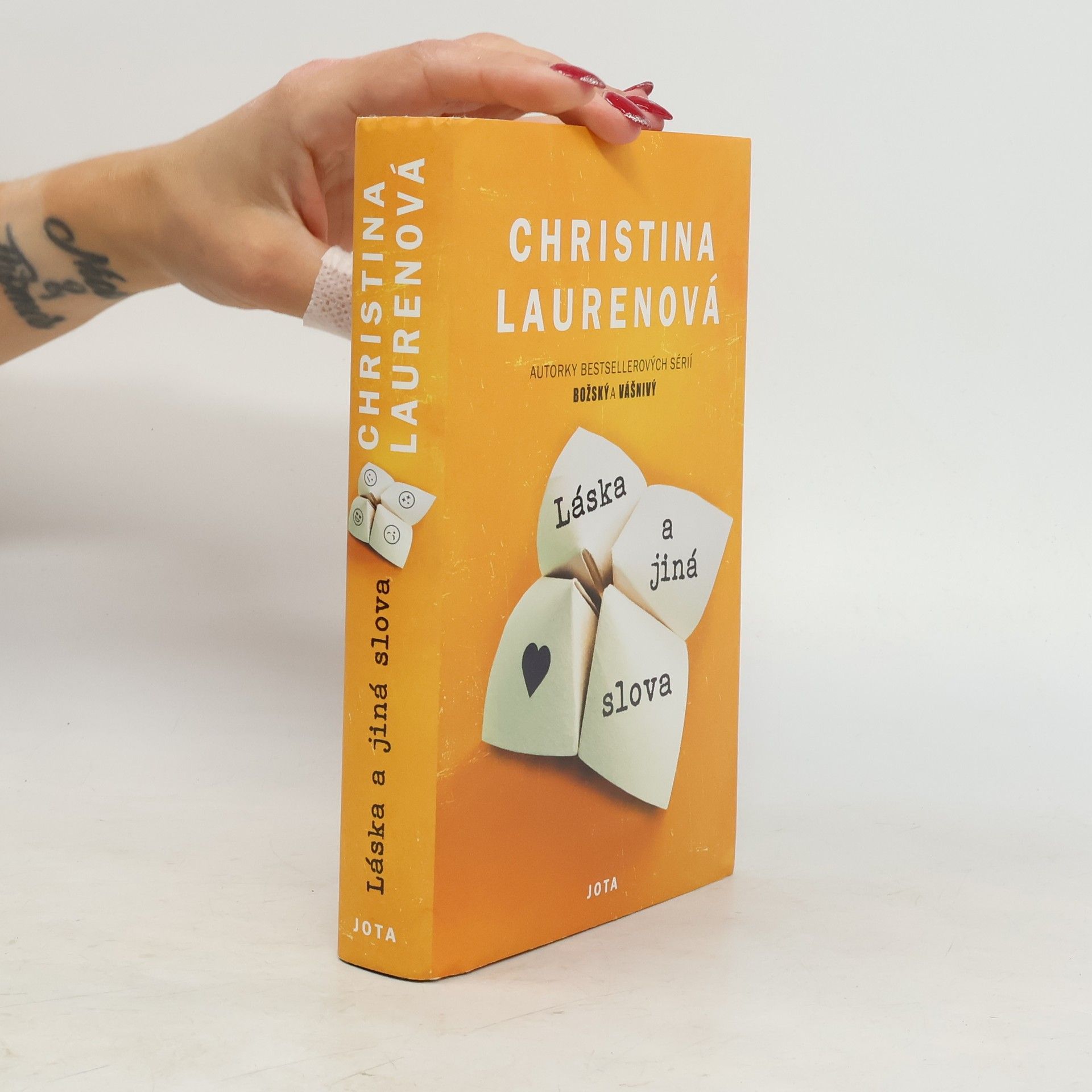 Christina Lauren Láska a jiná slova