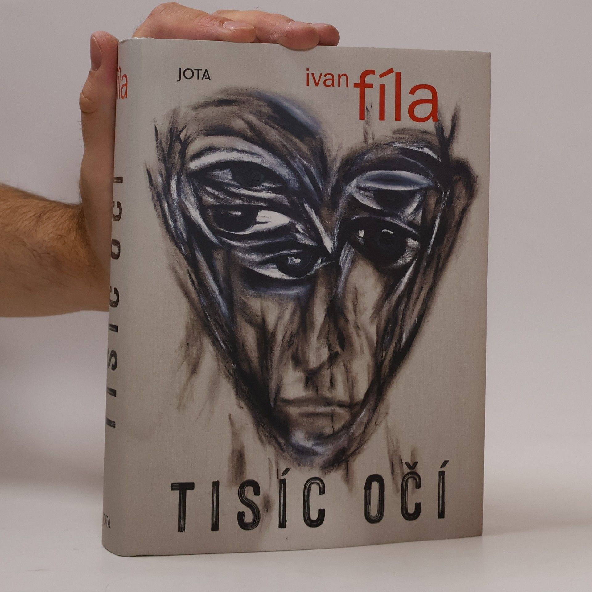 Tisíc očí