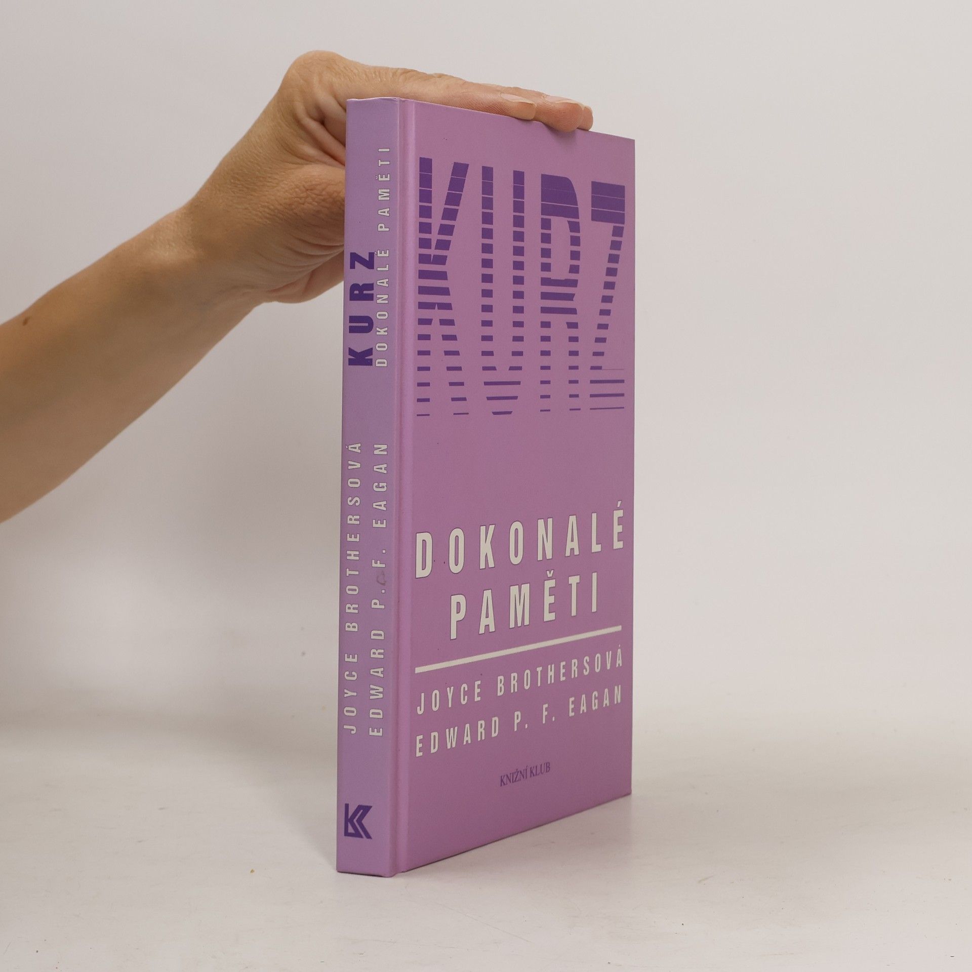 Edward Patrick Francis Eagan Kurz dokonalé paměti