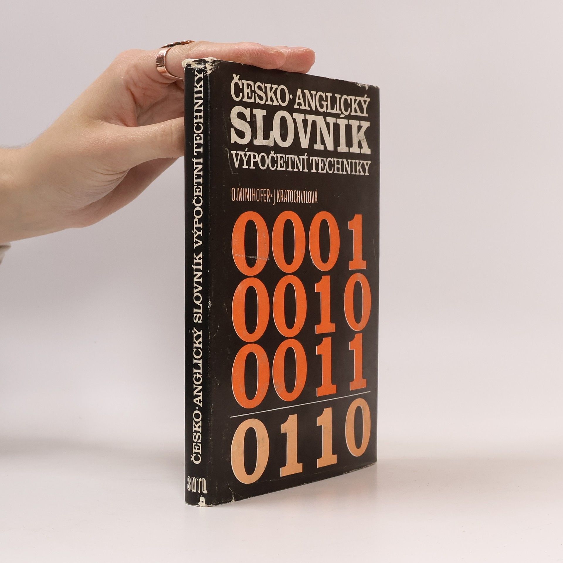 Jindra Kratochvílová Česko-anglický slovník výpočetní techniky