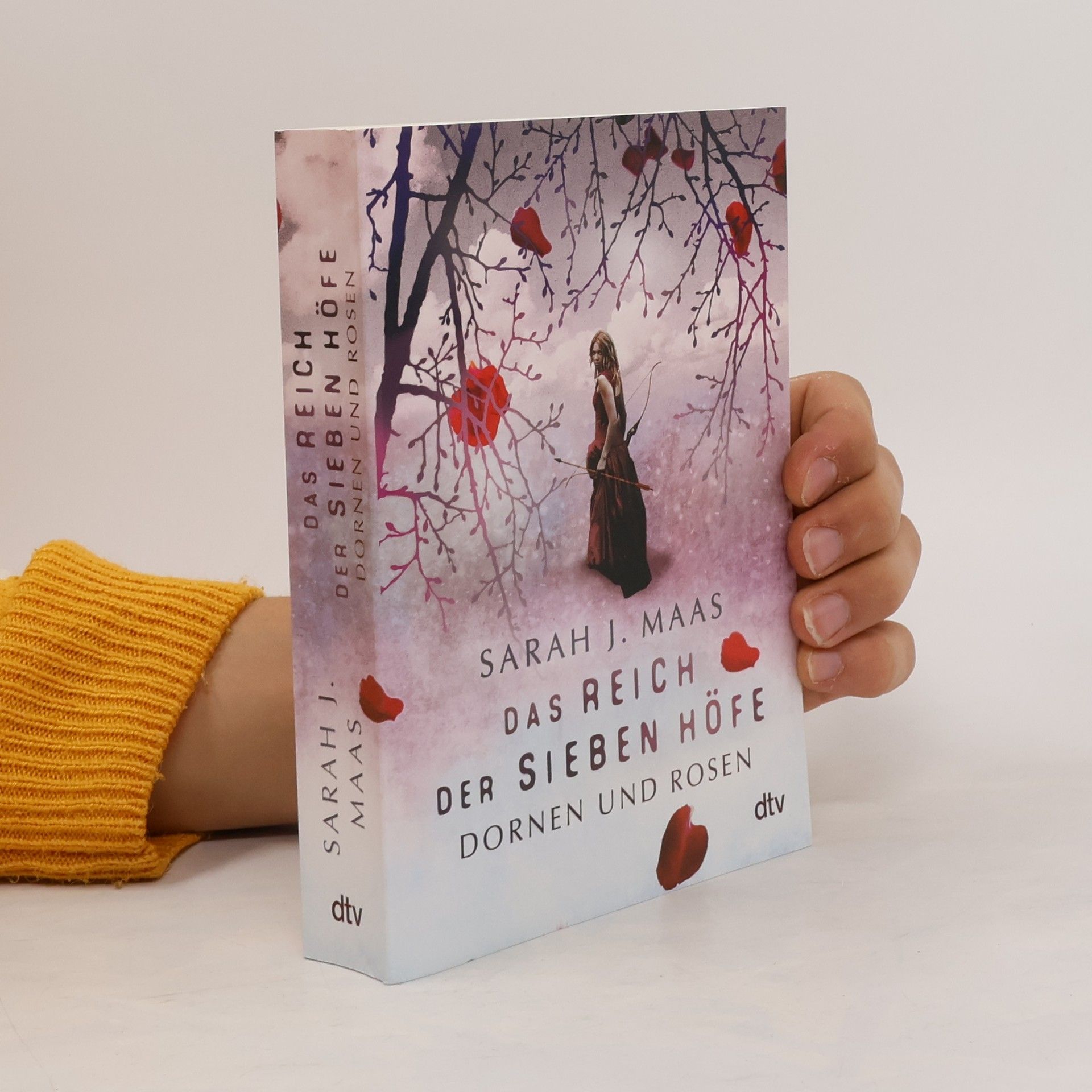 Sarah J. Maas Das Reich der sieben Höfe. Dornen und Rosen