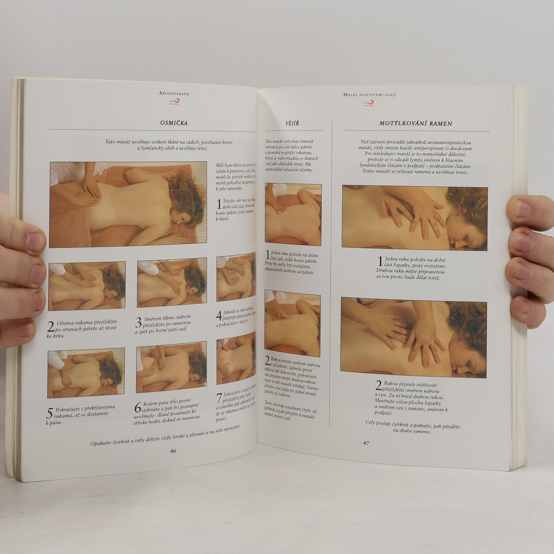 Sue Atkinson Aromaterapie. Masáž. Jóga