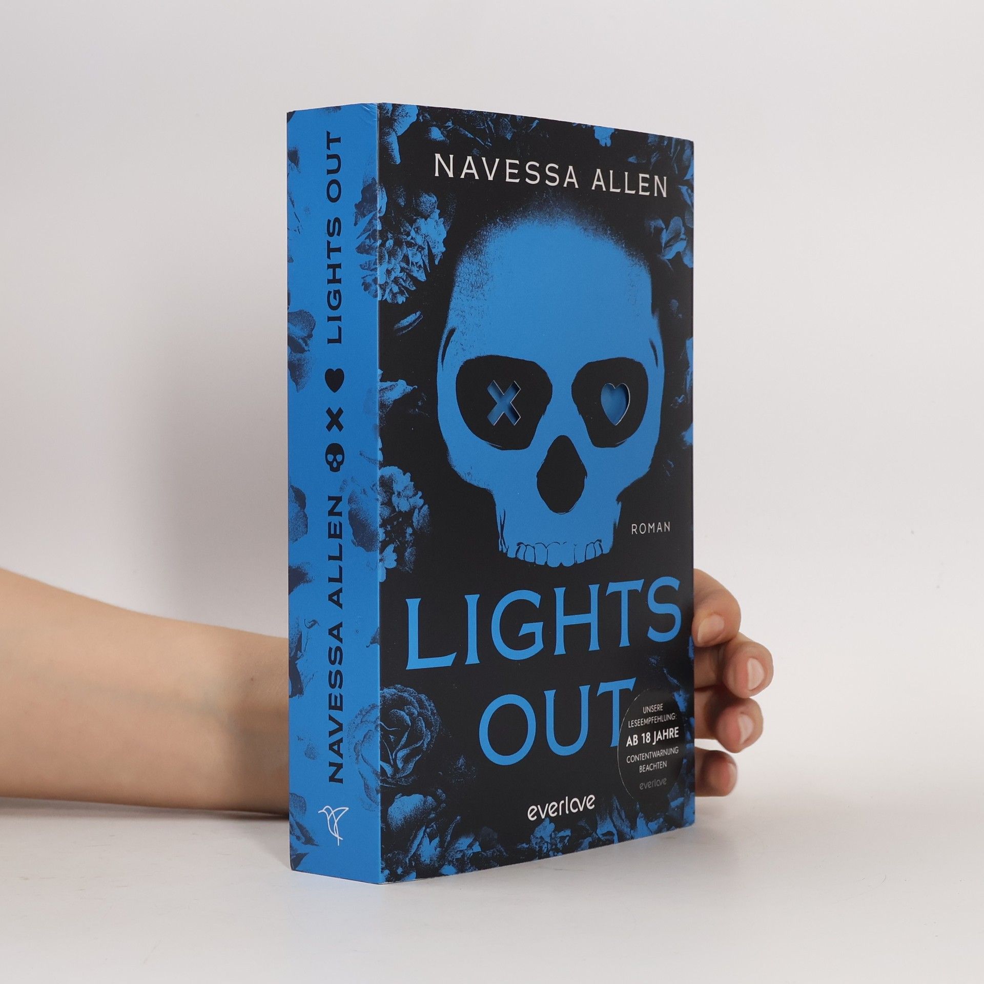 Navessa Allen Lights Out