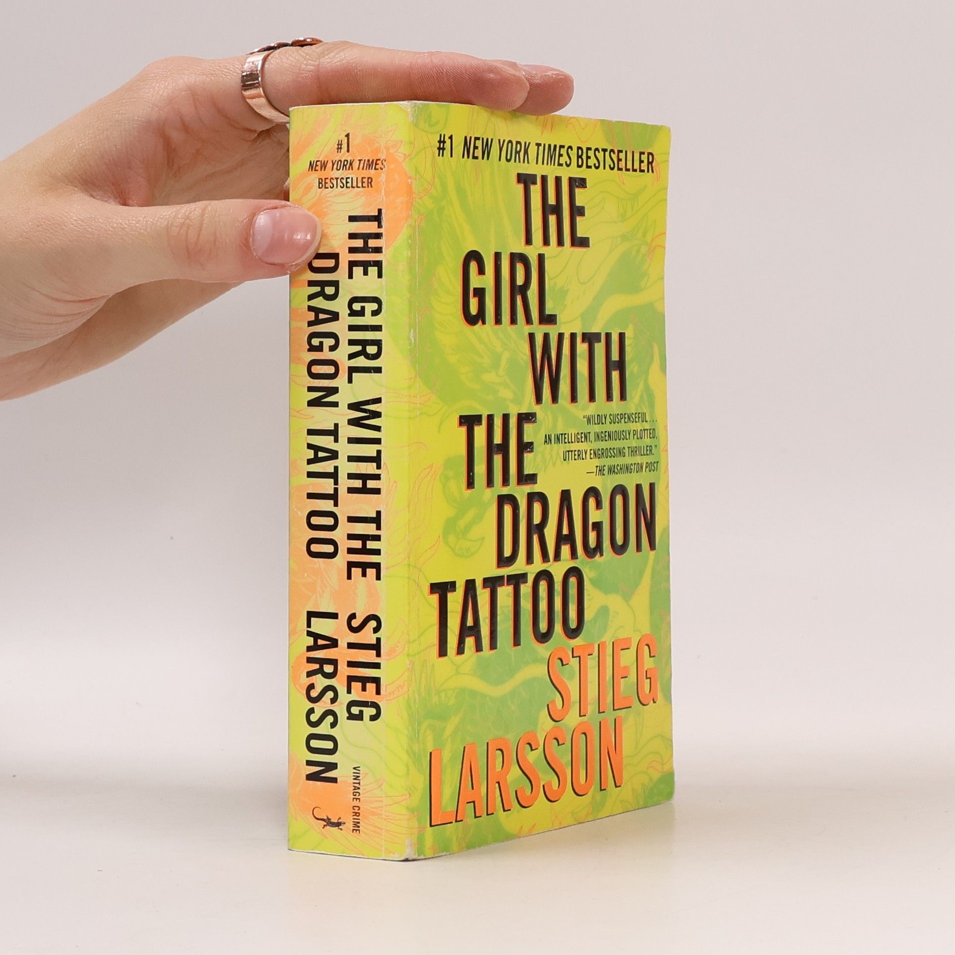 Stieg Larsson The girl with the dragon tattoo