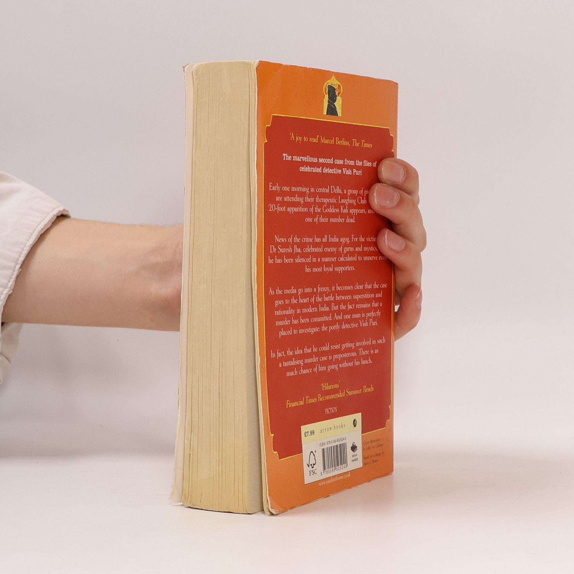 Tarquin Hall The Case of the Man who Died Laughing. Der lachende Tote, englische Ausgabe