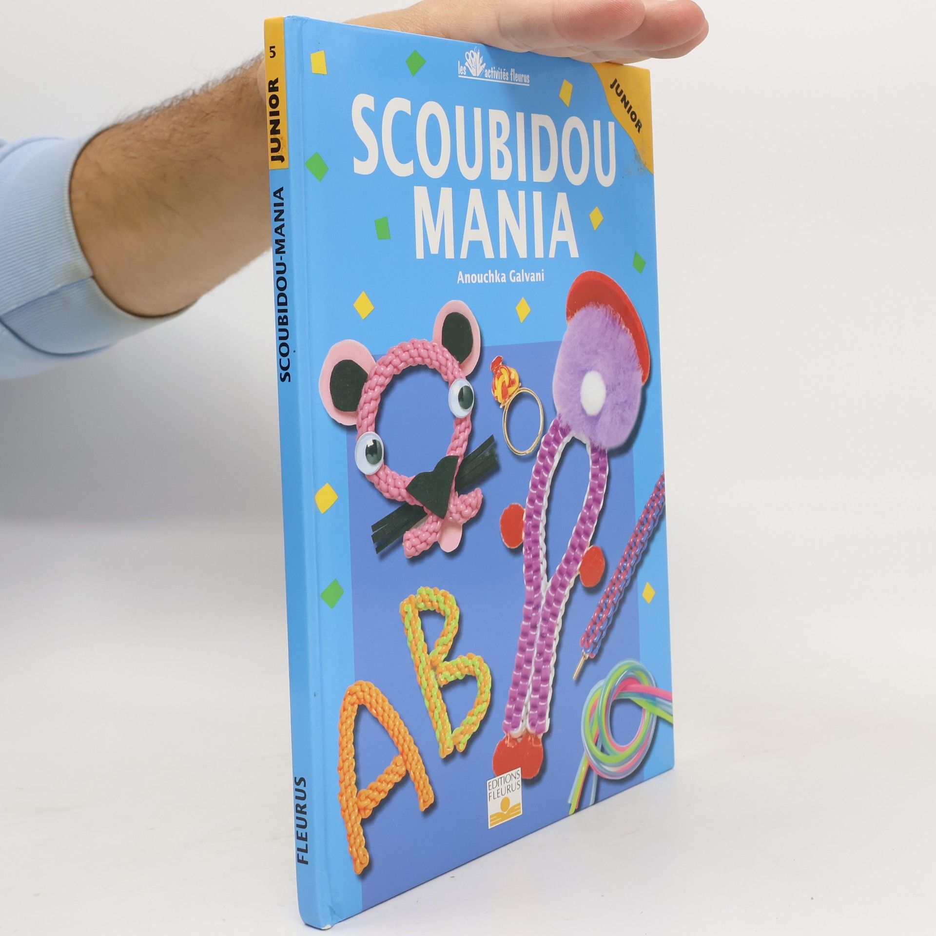 Anouchka Galvani Scoubidou Mania