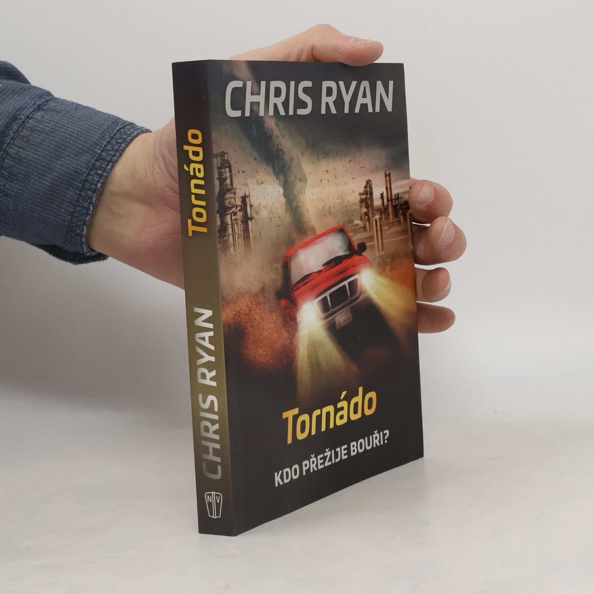 Chris Ryan Tornádo - Kdo přežije bouři?