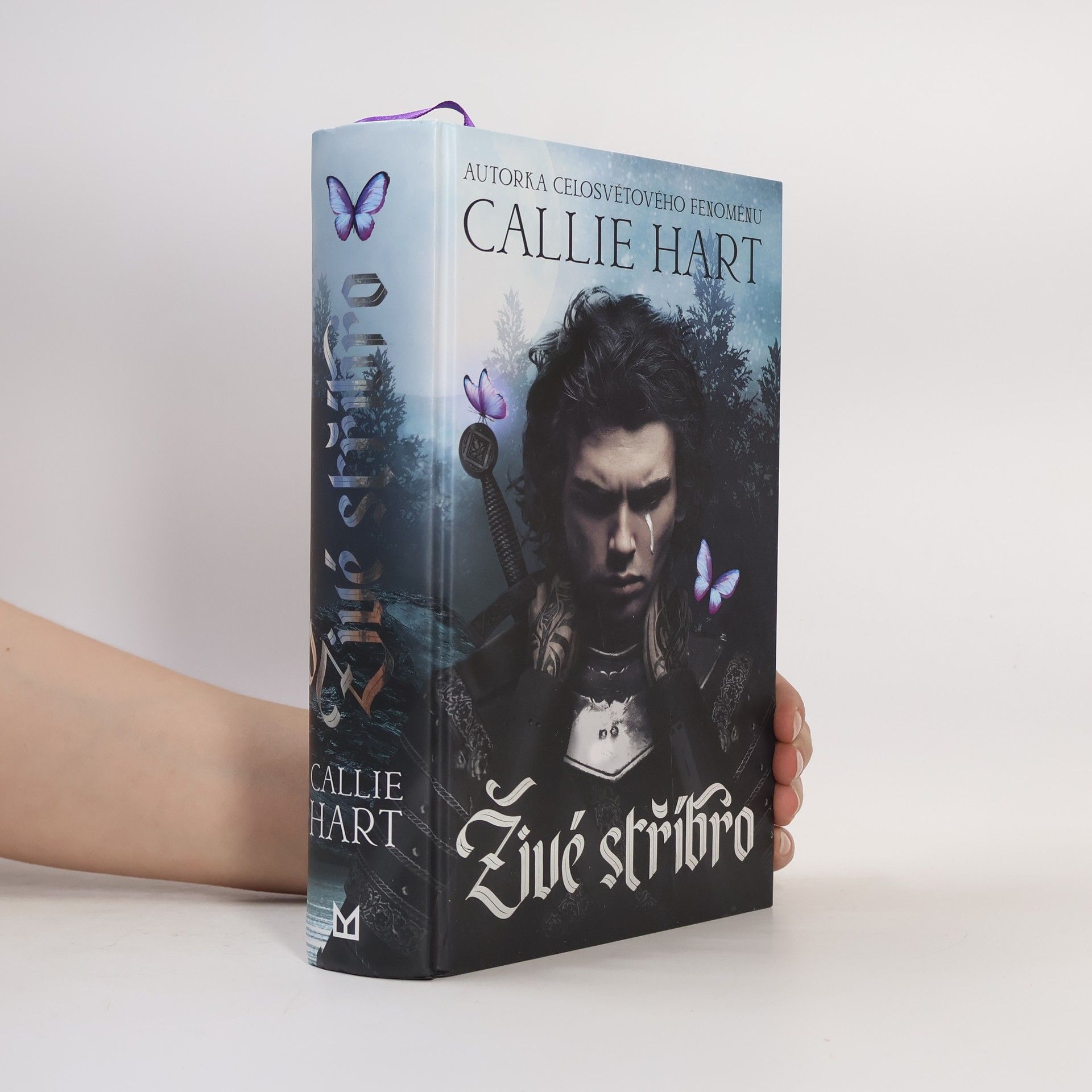Callie Hart Živé stříbro