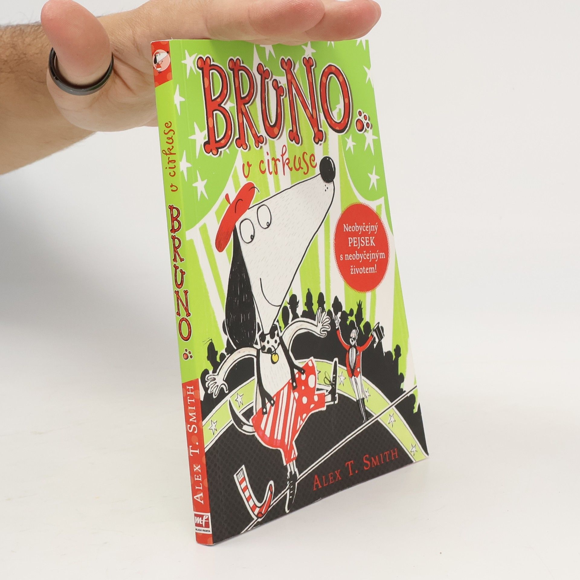 Alex T. Smith Bruno v cirkuse