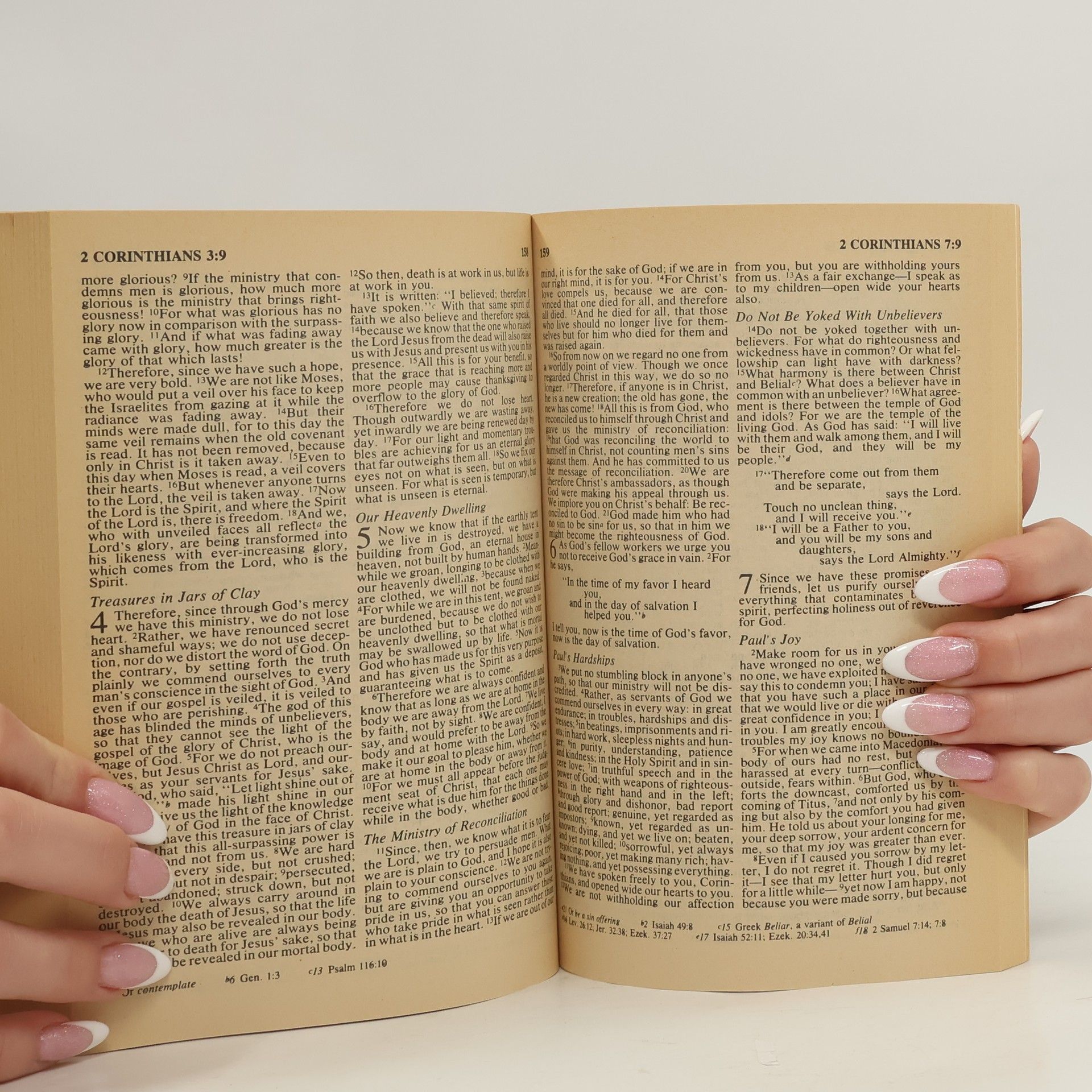 Kolektiv autorů The Holy Bible
