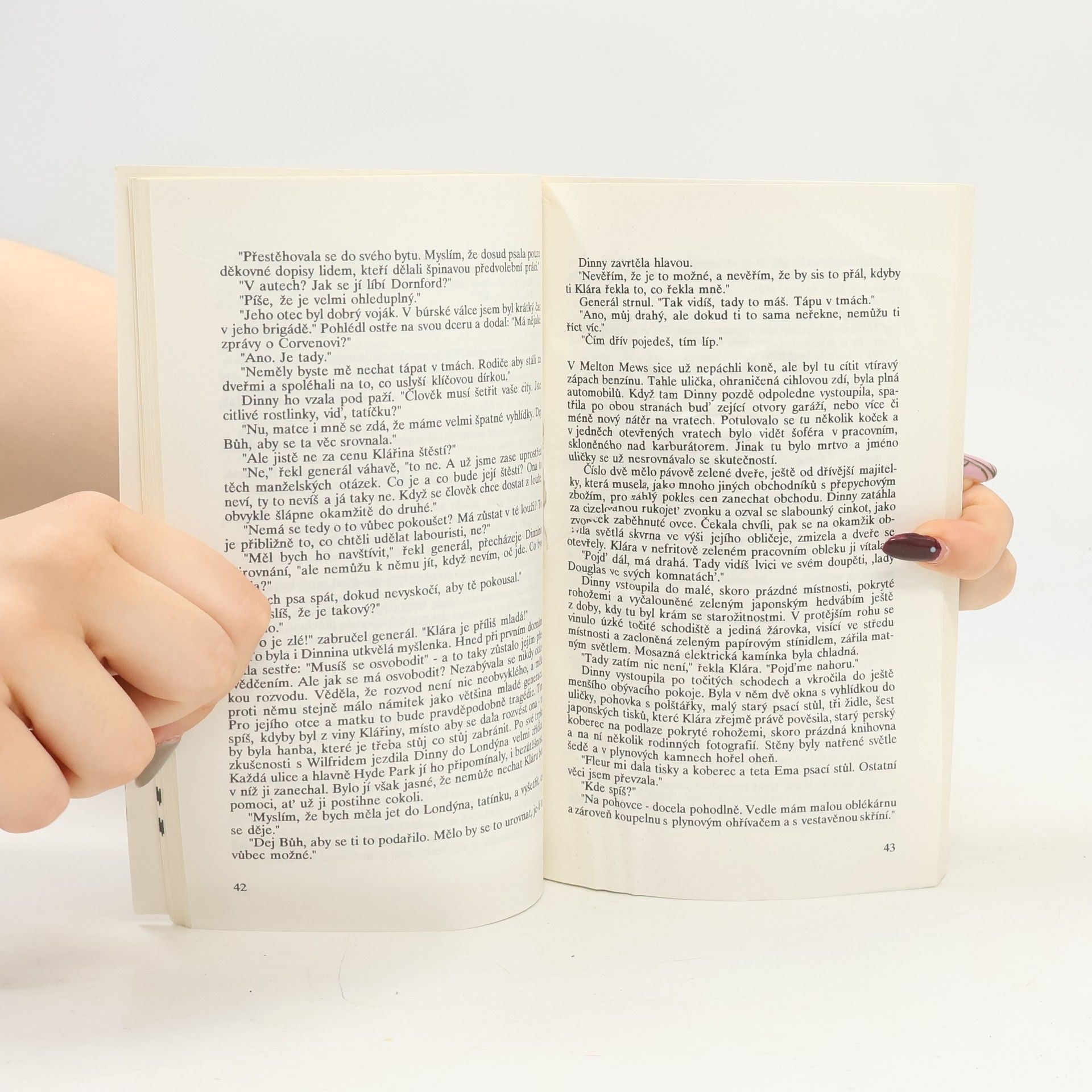 John Galsworthy Sága rodu Forsytů : Napříč proudem