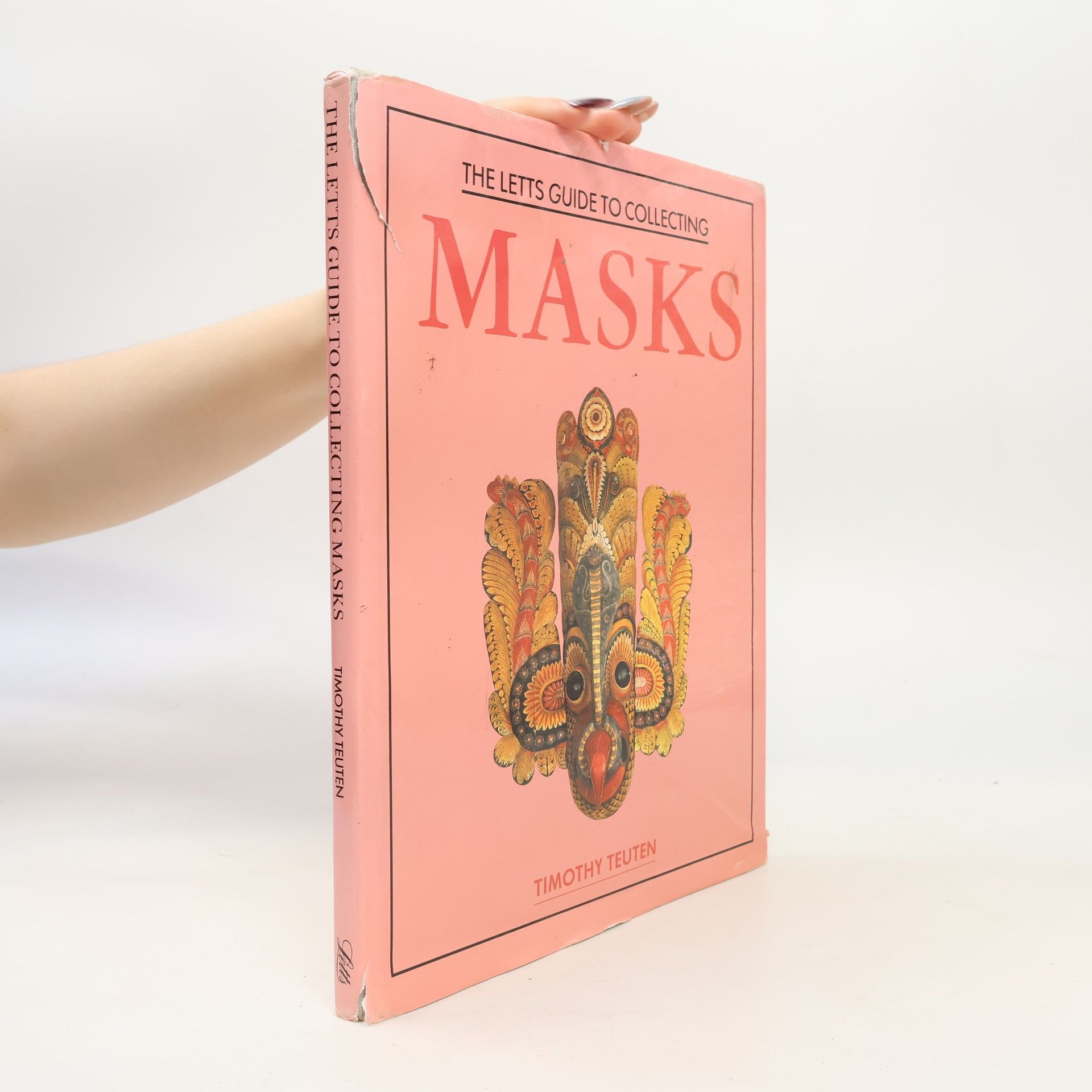 Timothy Teuten The Letts guide to collecting masks