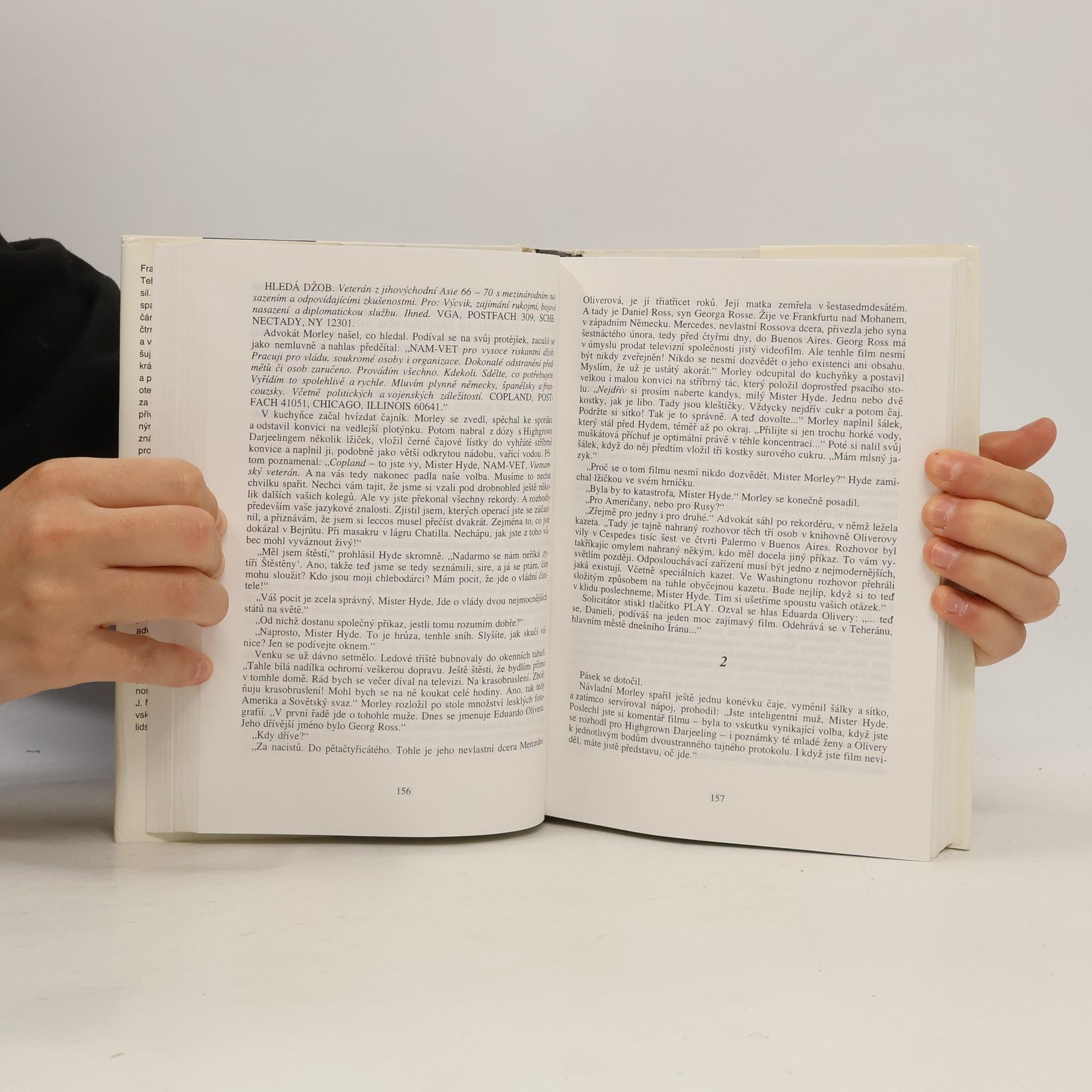 Johannes Mario Simmel Ve tmě jsou jen temný stín