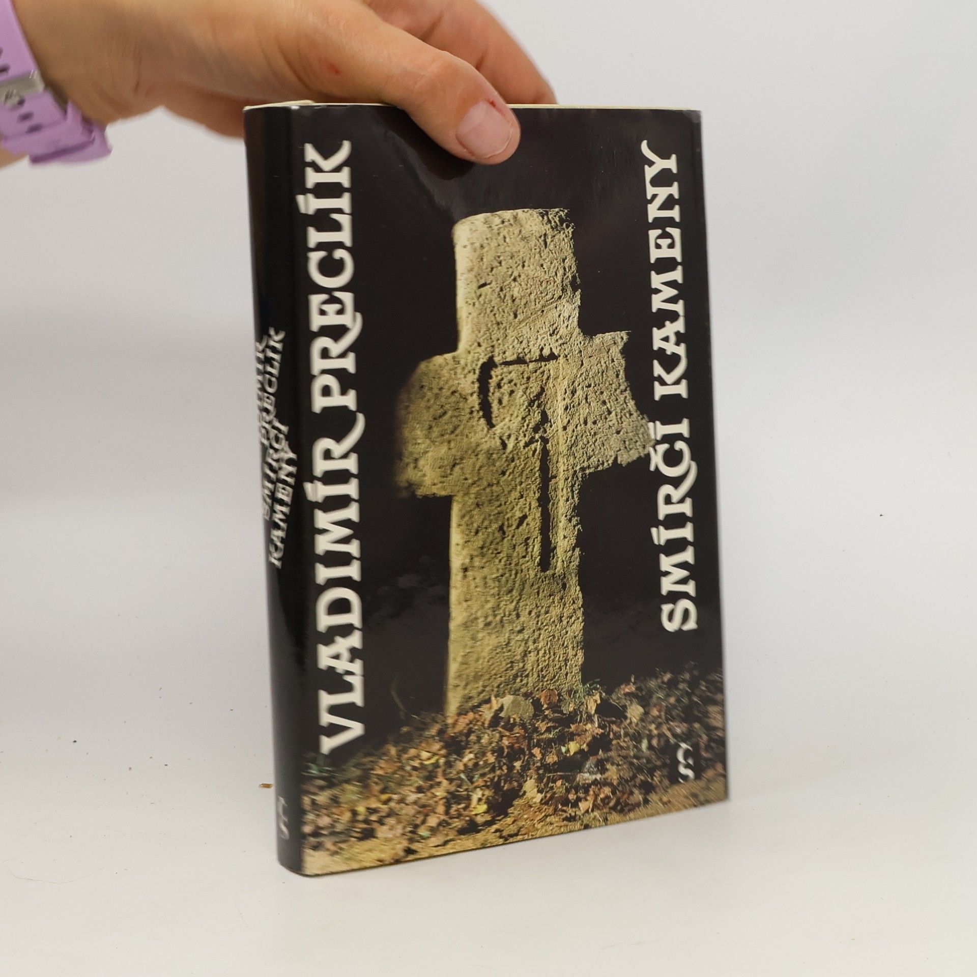 Vladimír Preclík Smírčí kameny