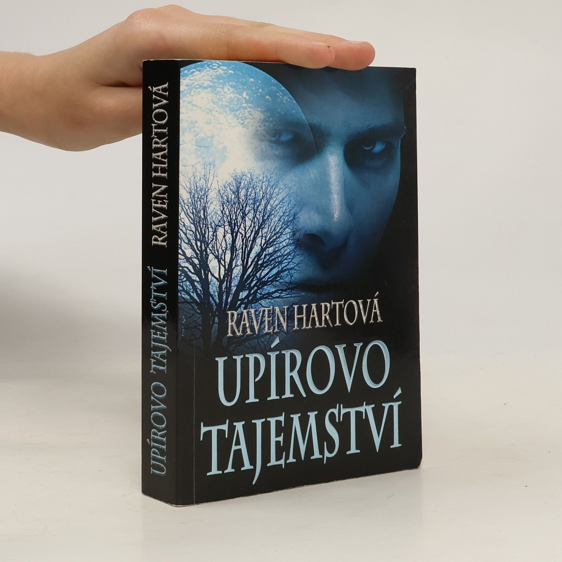 Raven Hart Upírovo tajemství