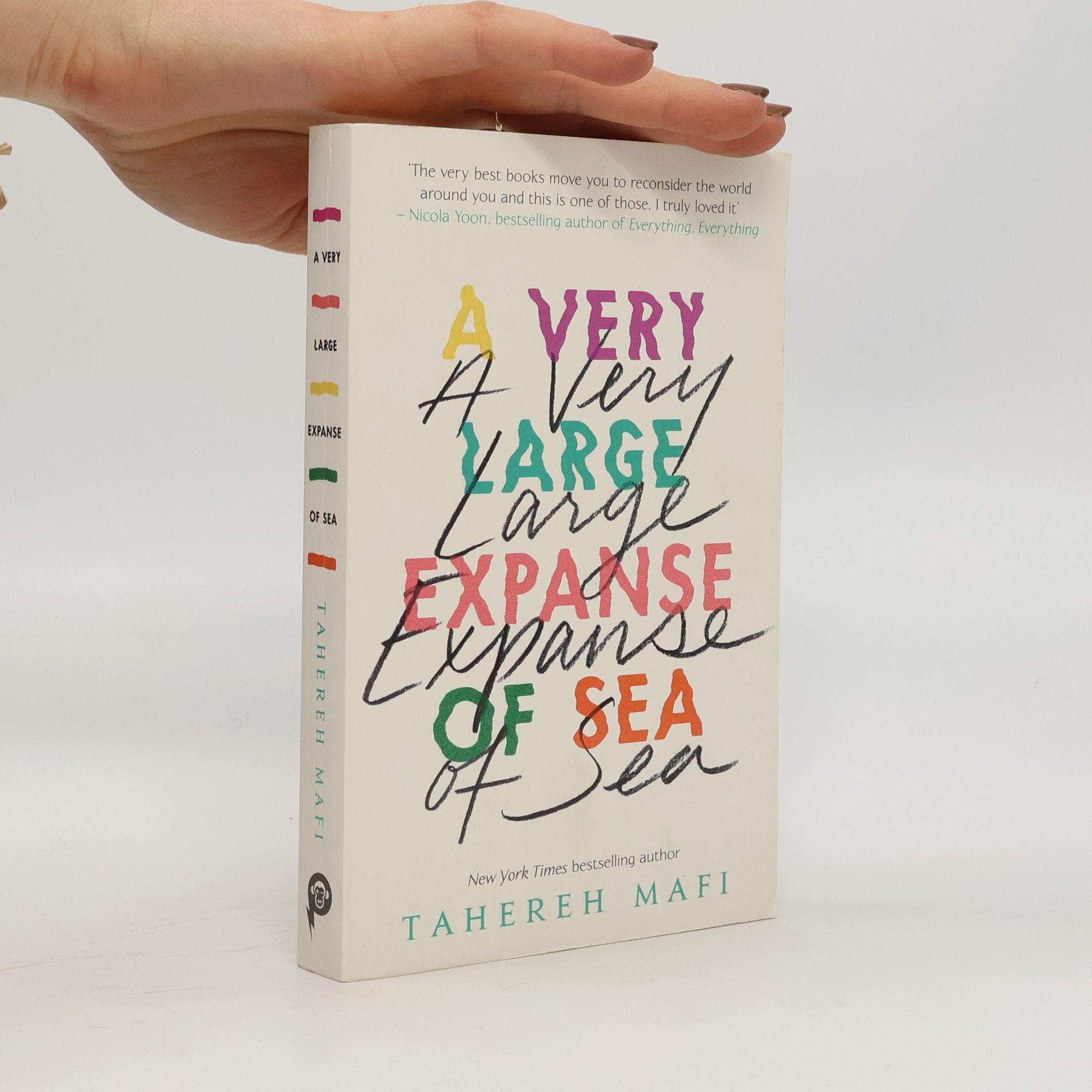 Tahereh Mafi A Very Large Expanse of Sea