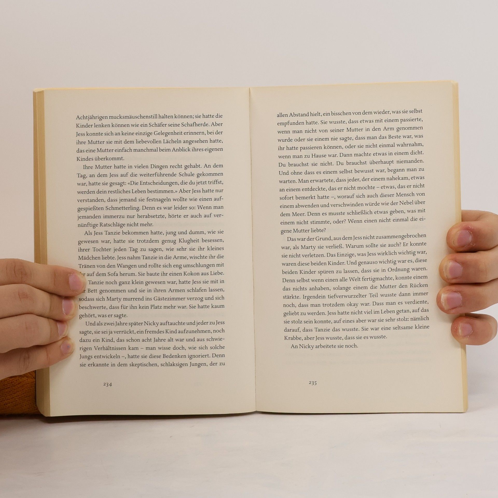 Jojo Moyes Weit weg und ganz nah