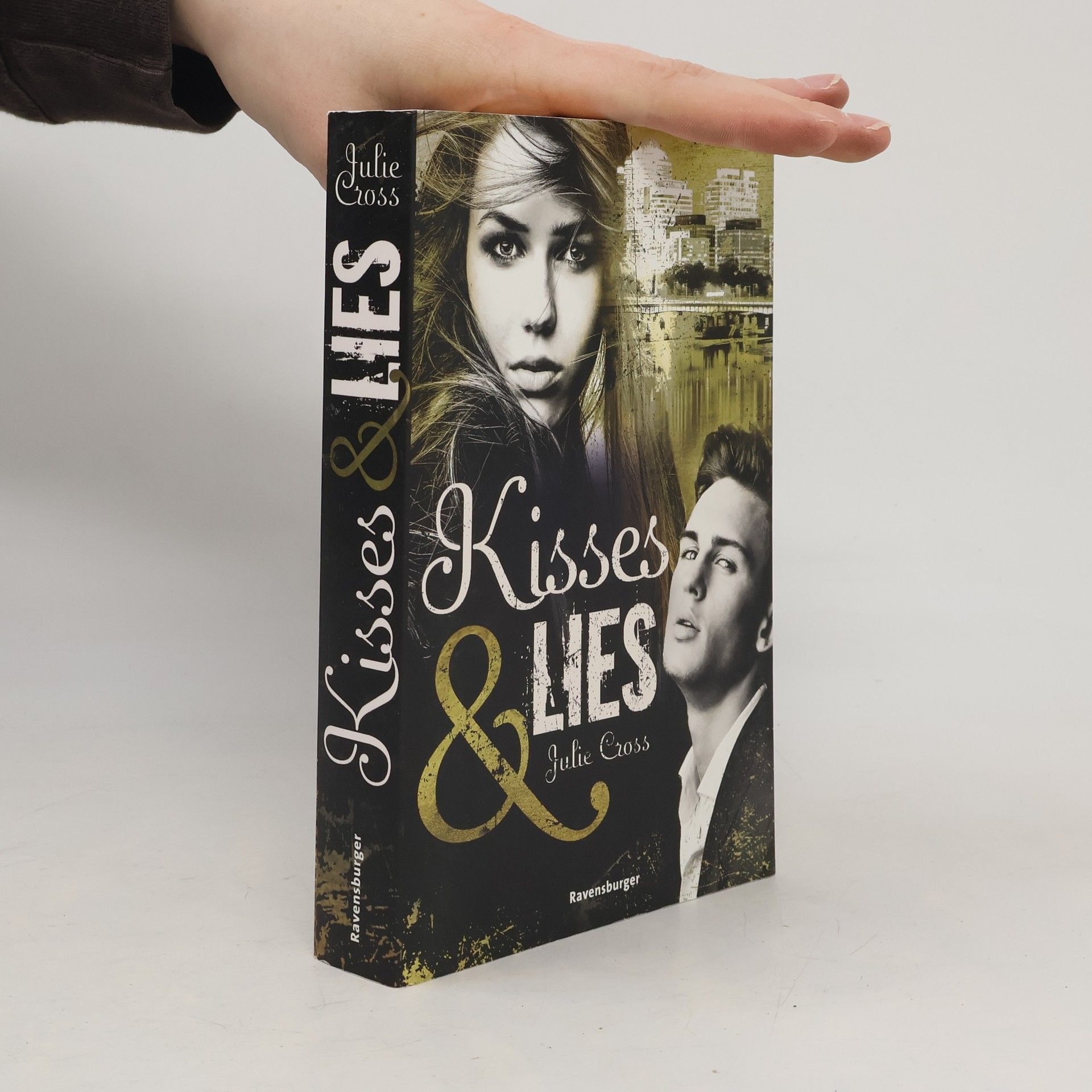 Juliet Cross Kisses & lies