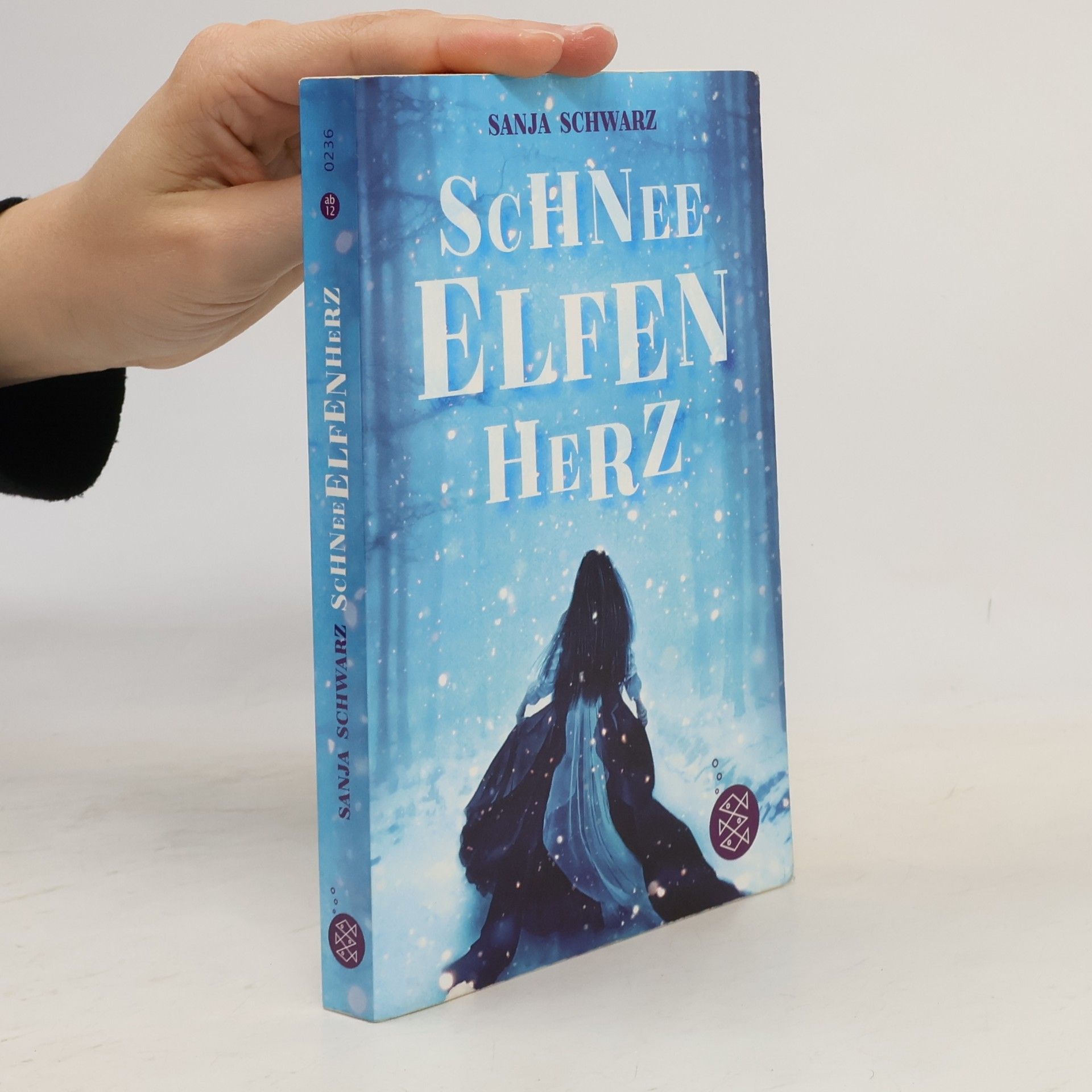 Sanja Schwarz Schnee Elfen Herz