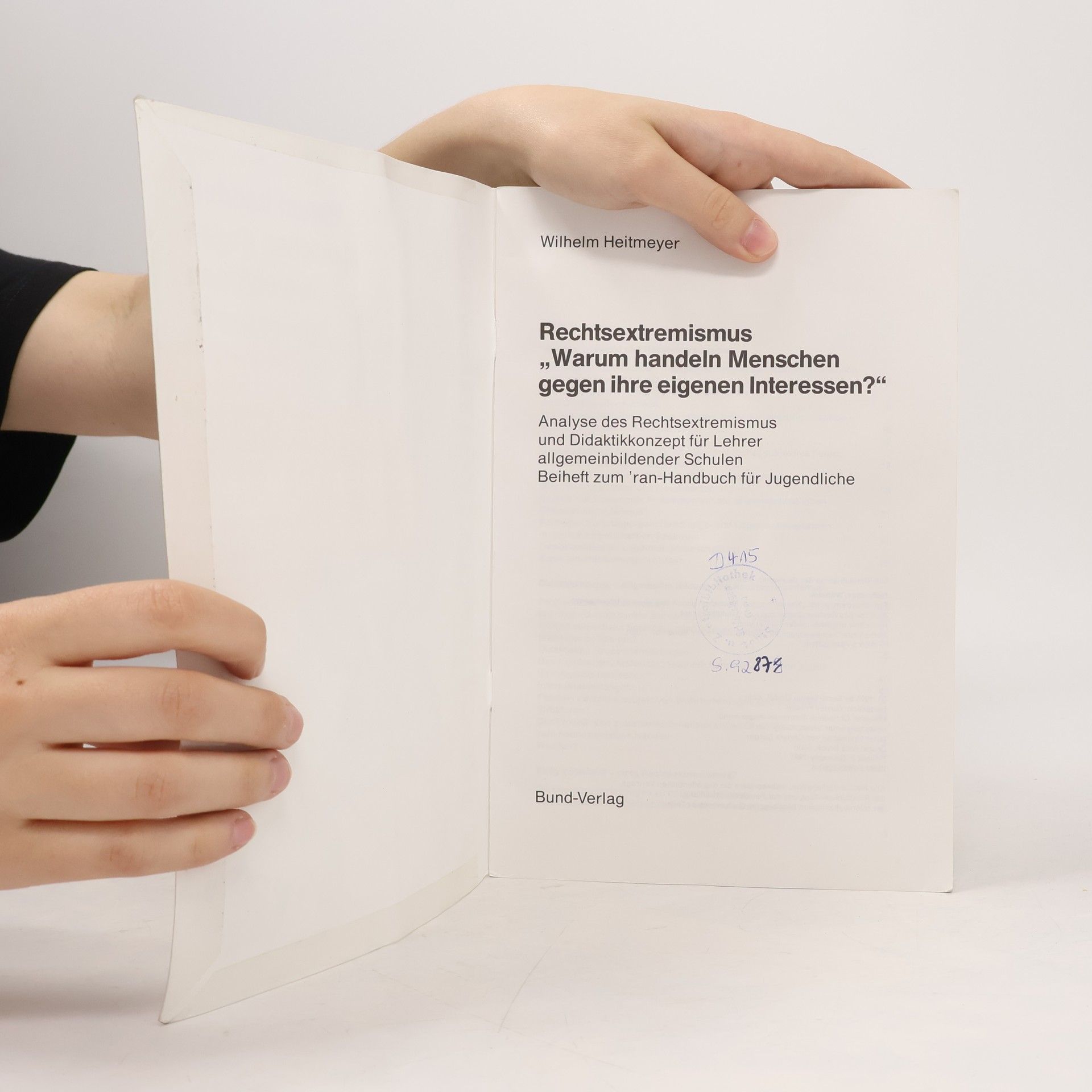 Wilhelm Heitmeyer ran-Handbuch: Rechtsextremismus