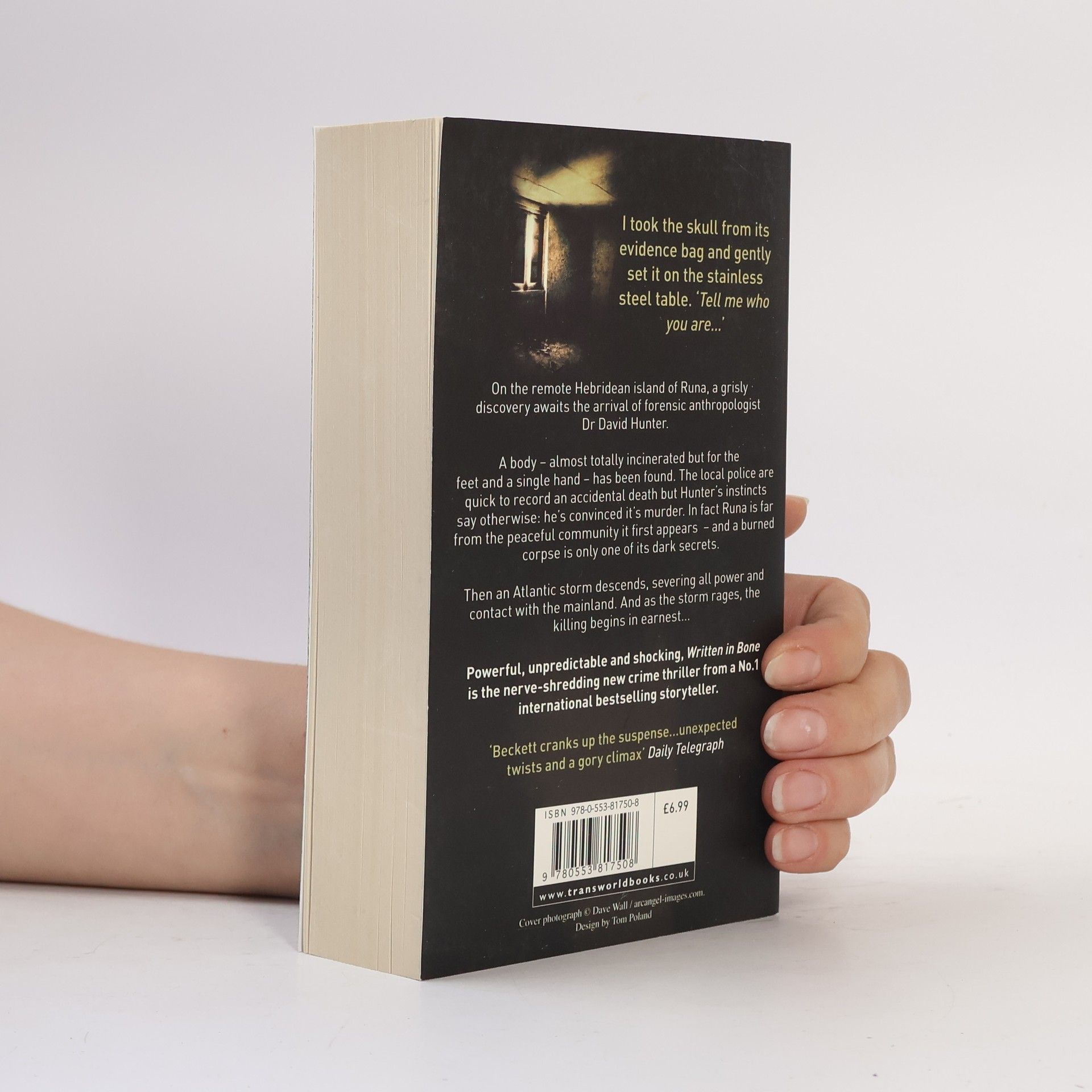 Simon Beckett Written in Bone