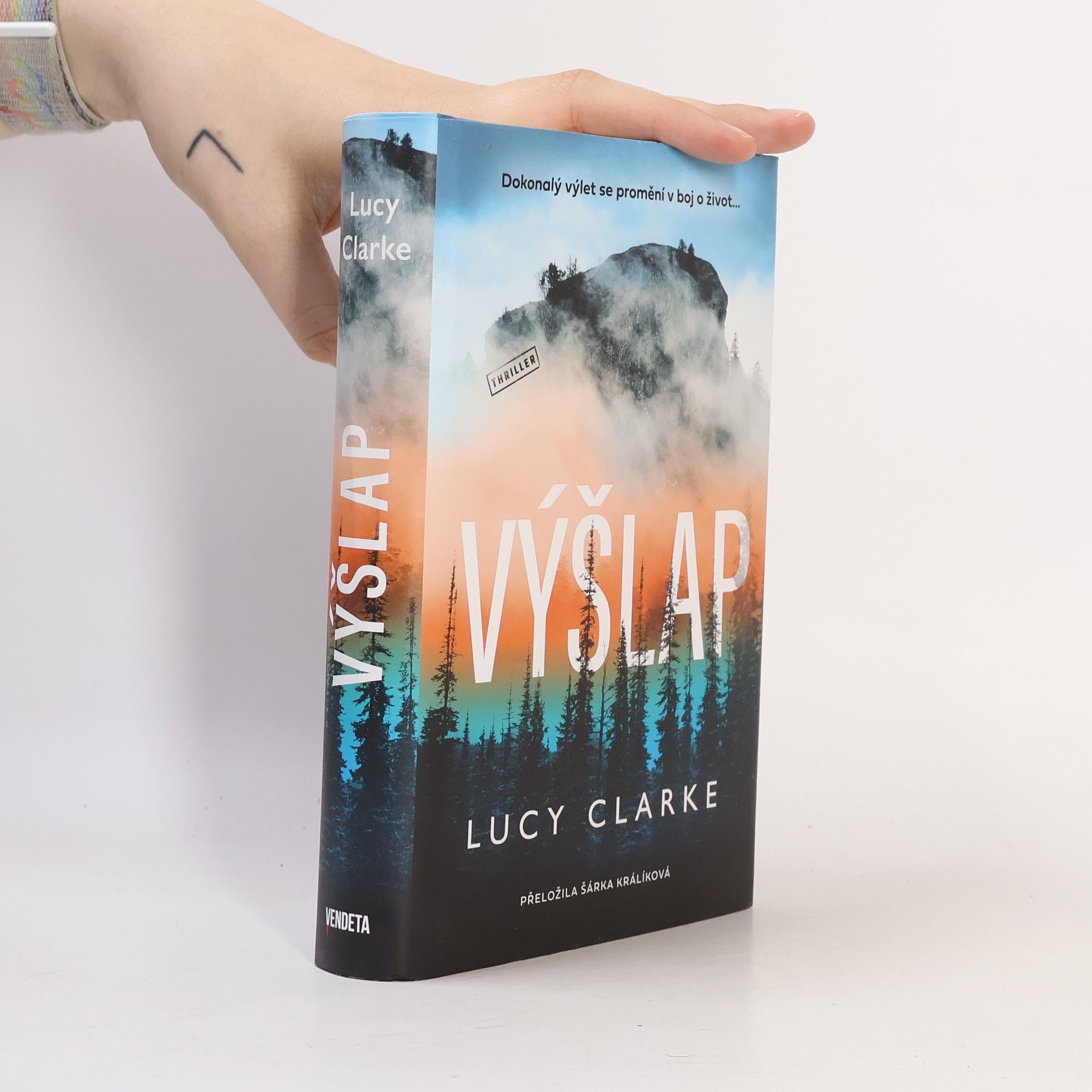 Lucy Clarke Výšlap