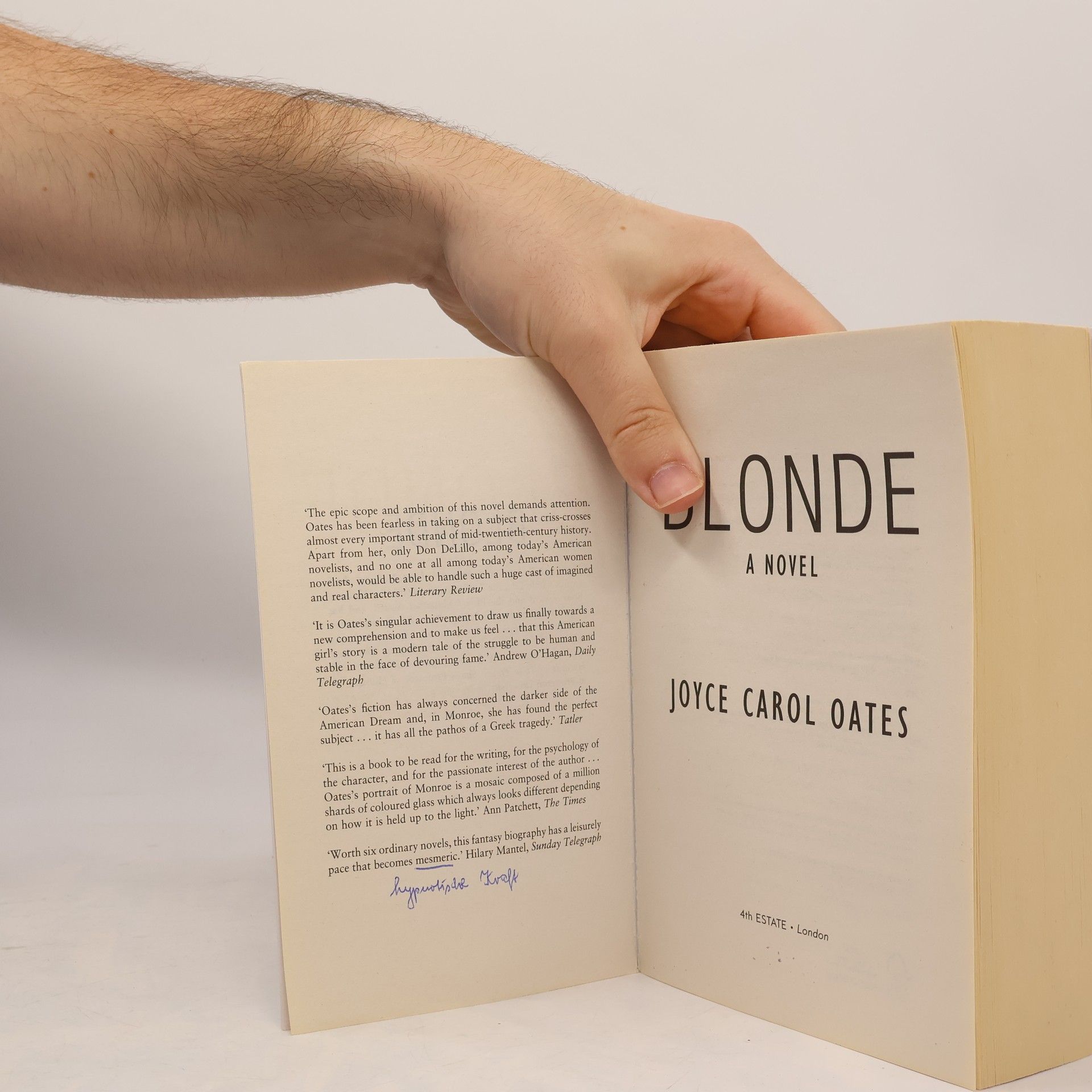 Joyce Carol Oates Blonde