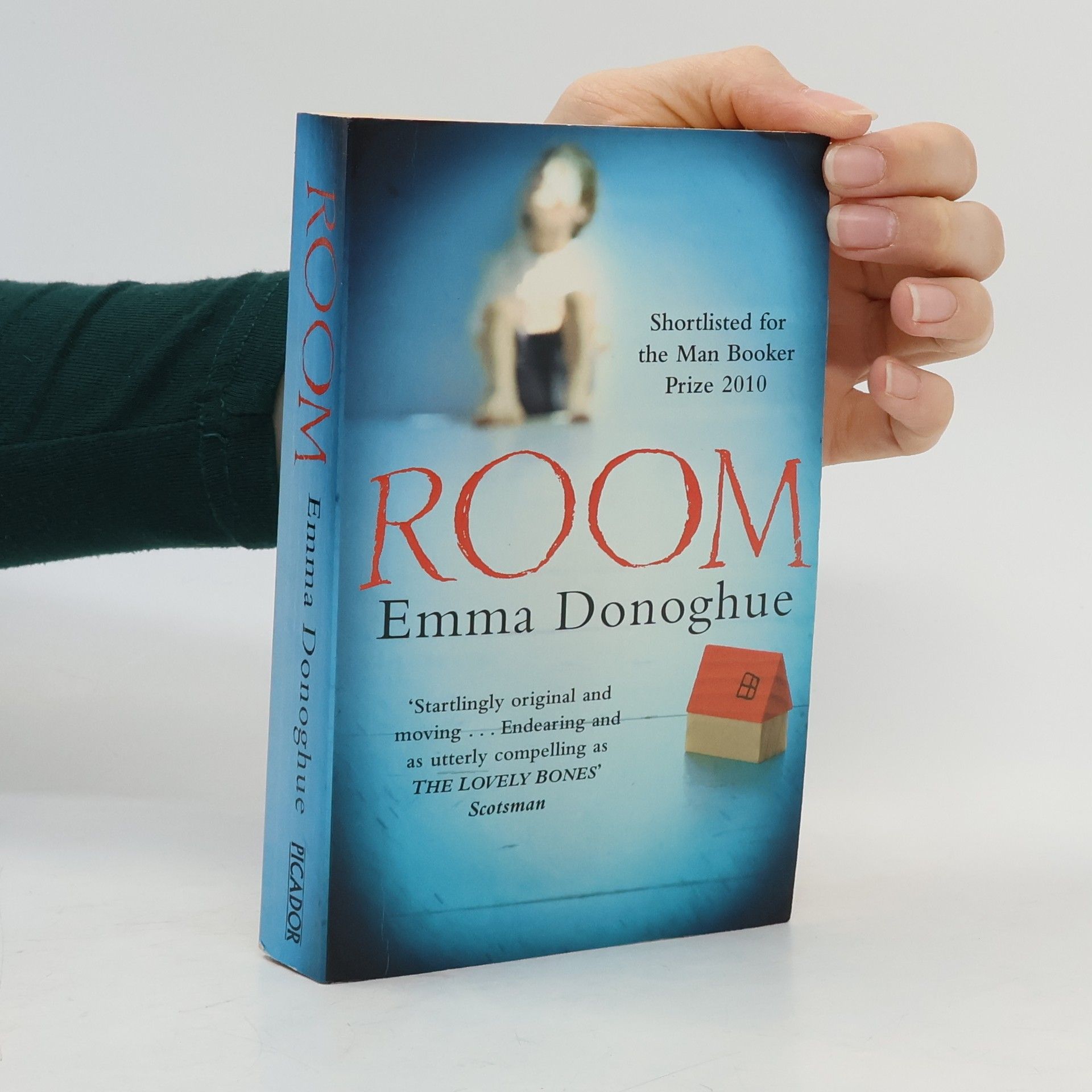 Emma Donoghue Room