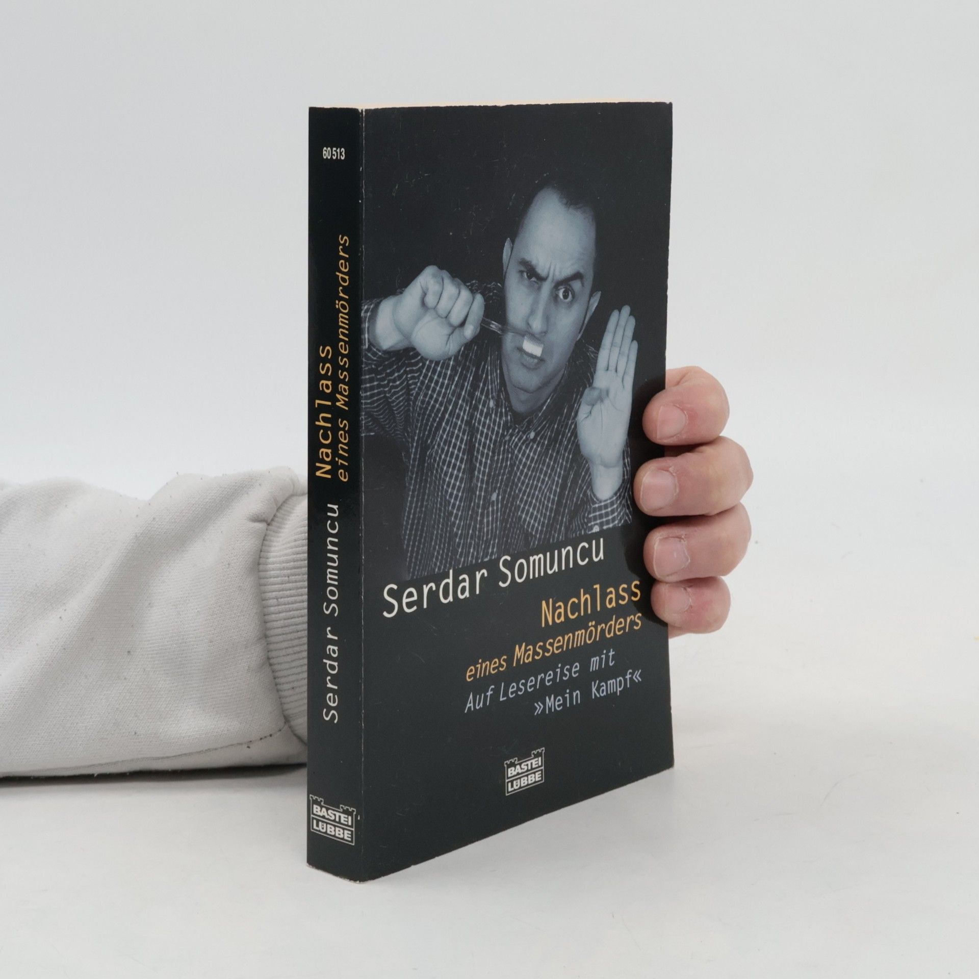 Serdar Somuncu Nachlass eines Massenmörders