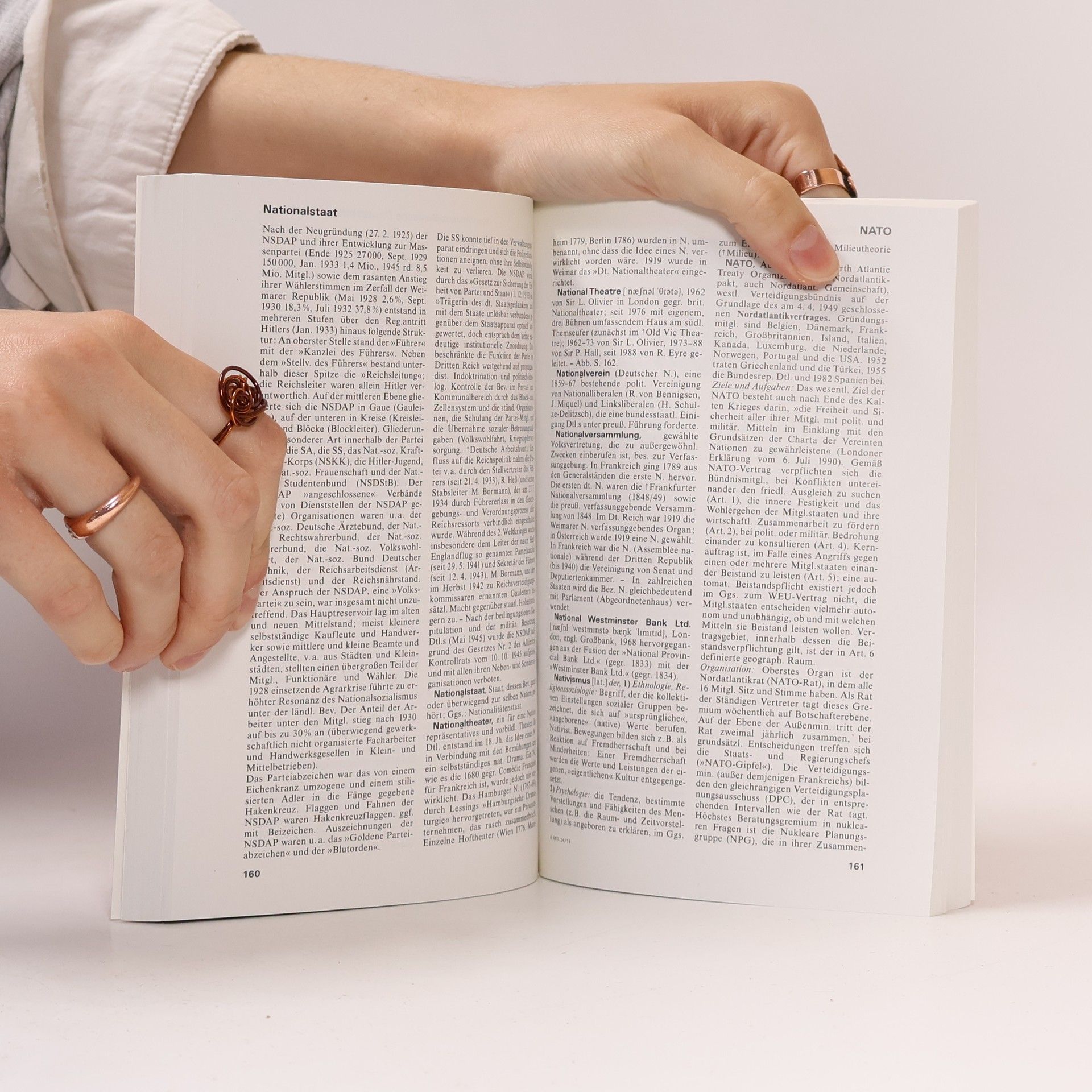 Marianne Strzysch-Siebeck Meyers grosses Taschen-Lexikon 15