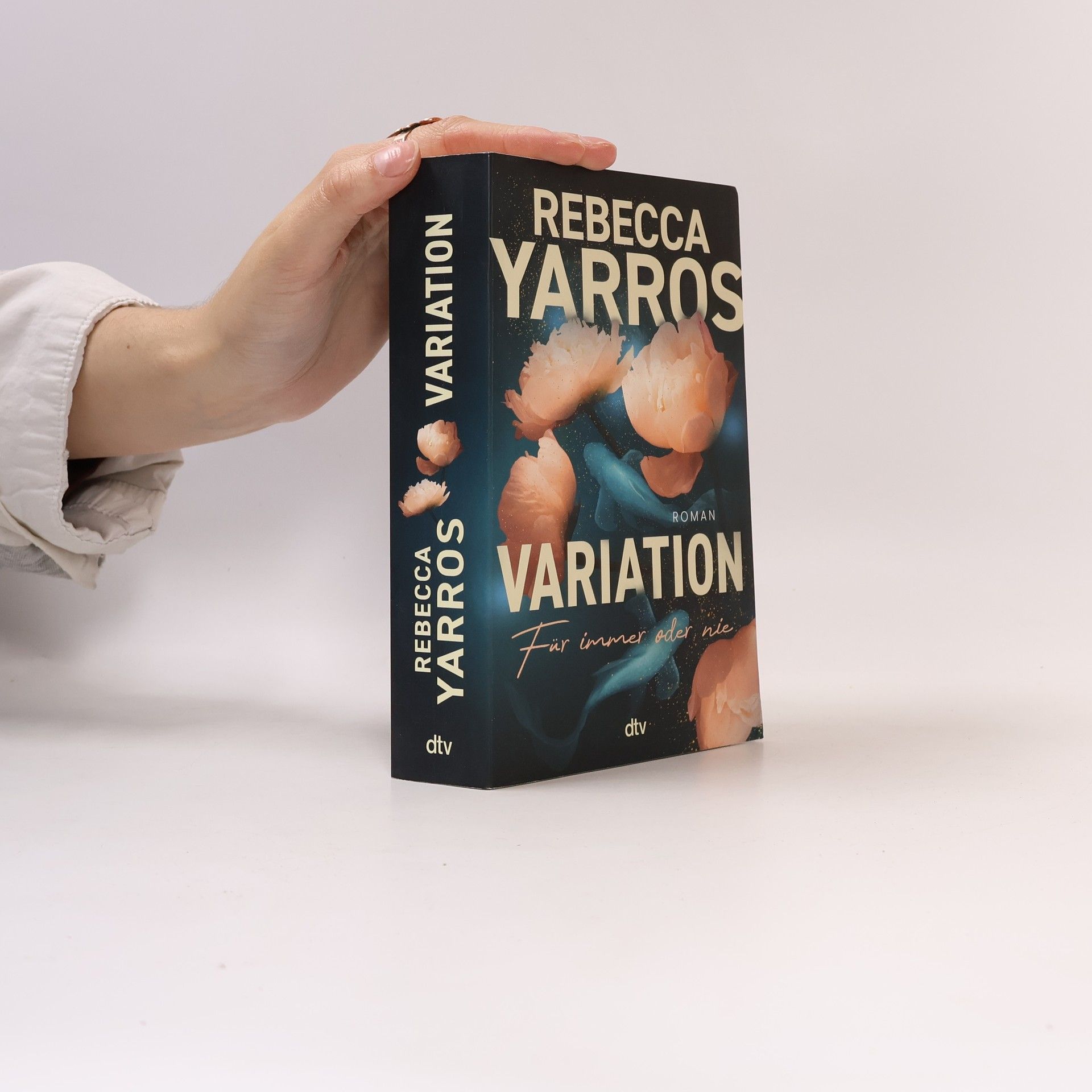 Rebecca Yarros Variation