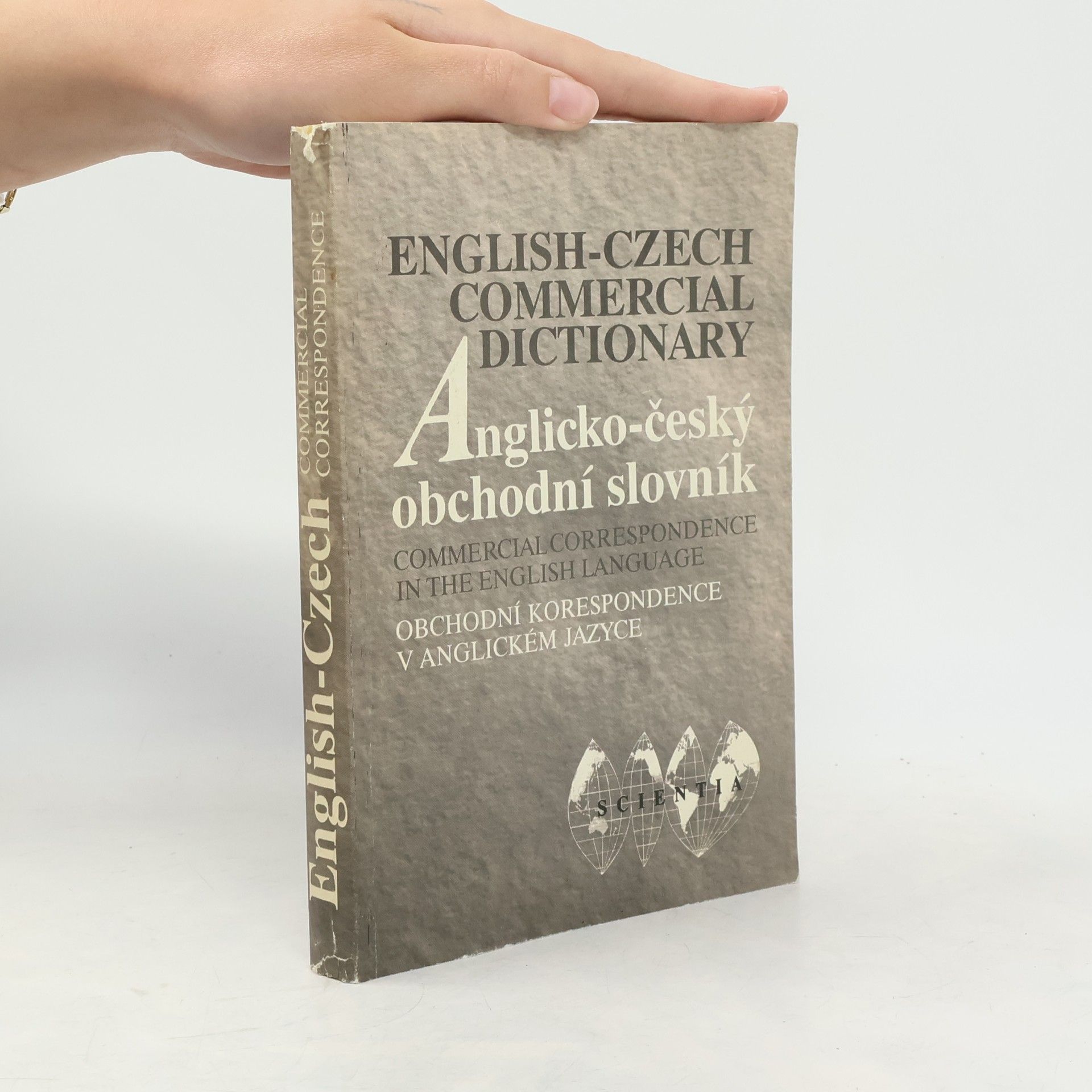 Dagmar Dvořáková Anglicko-český obchodní slovník s přílohou Anglicko-české obchodní korespondence