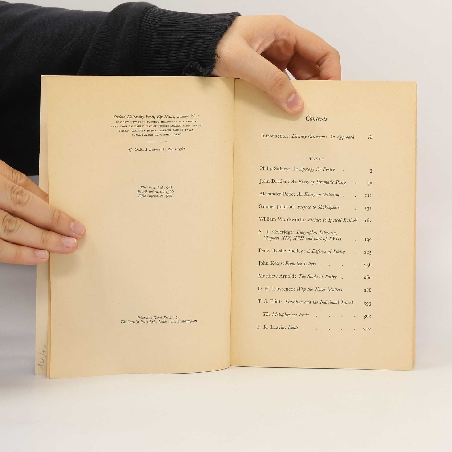 Ernst de Chickera English Critical Texts