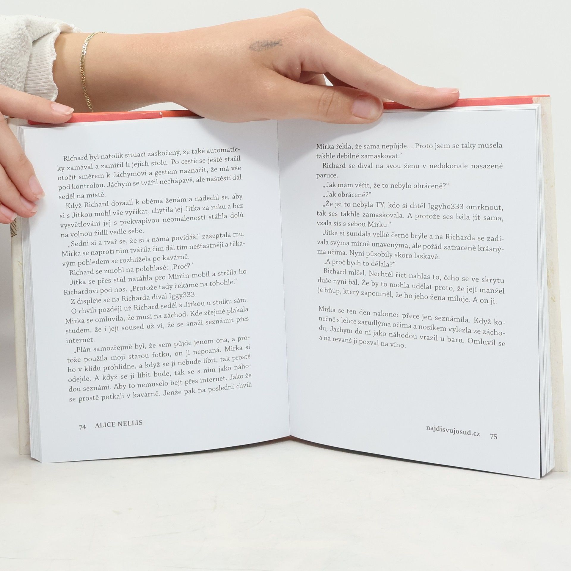 Various authors Má mě ráda, nemá mě ráda