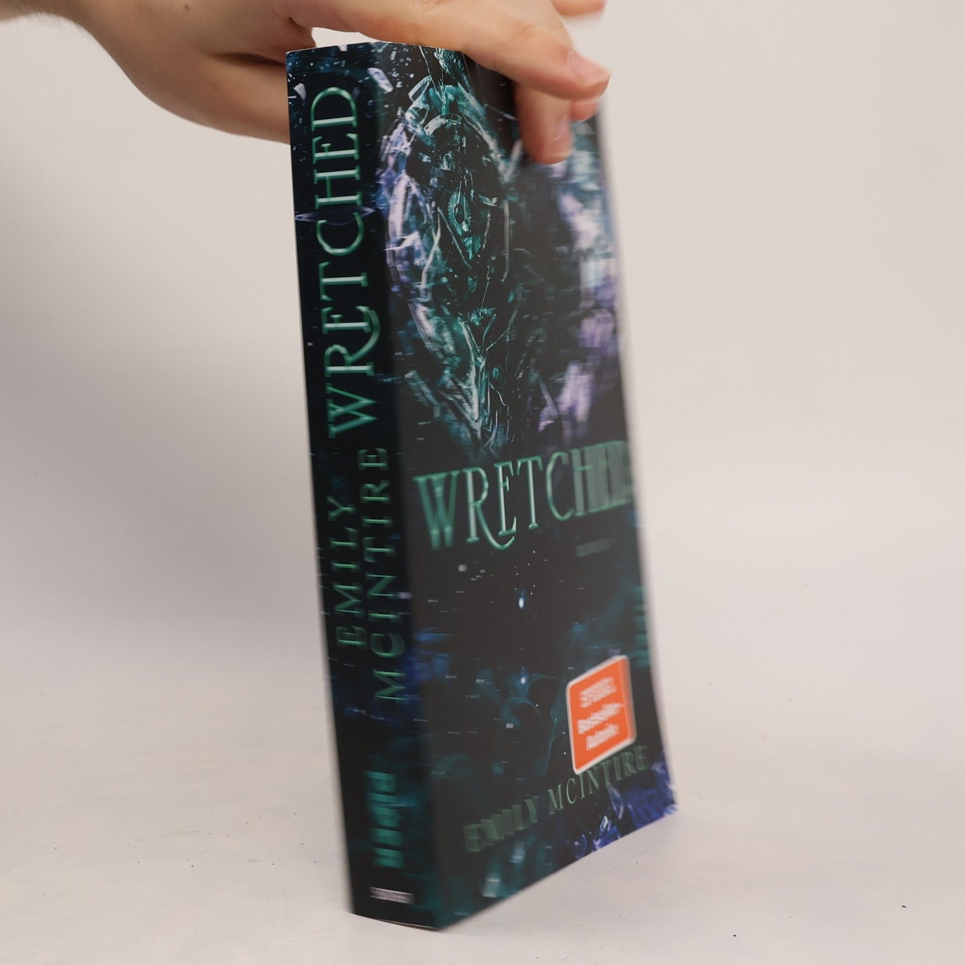 Emily McIntire Wretched / Never After Bd.3