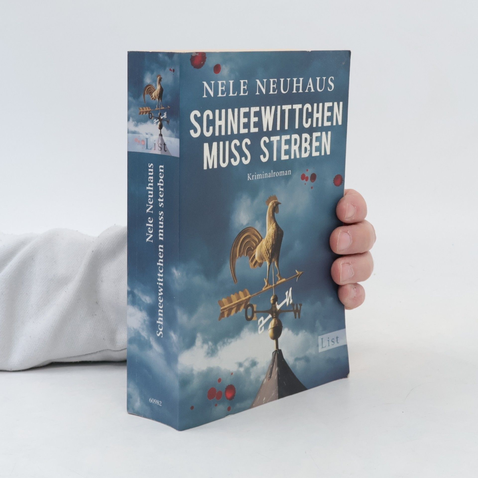 Nele Neuhaus Schneewittchen muss sterben