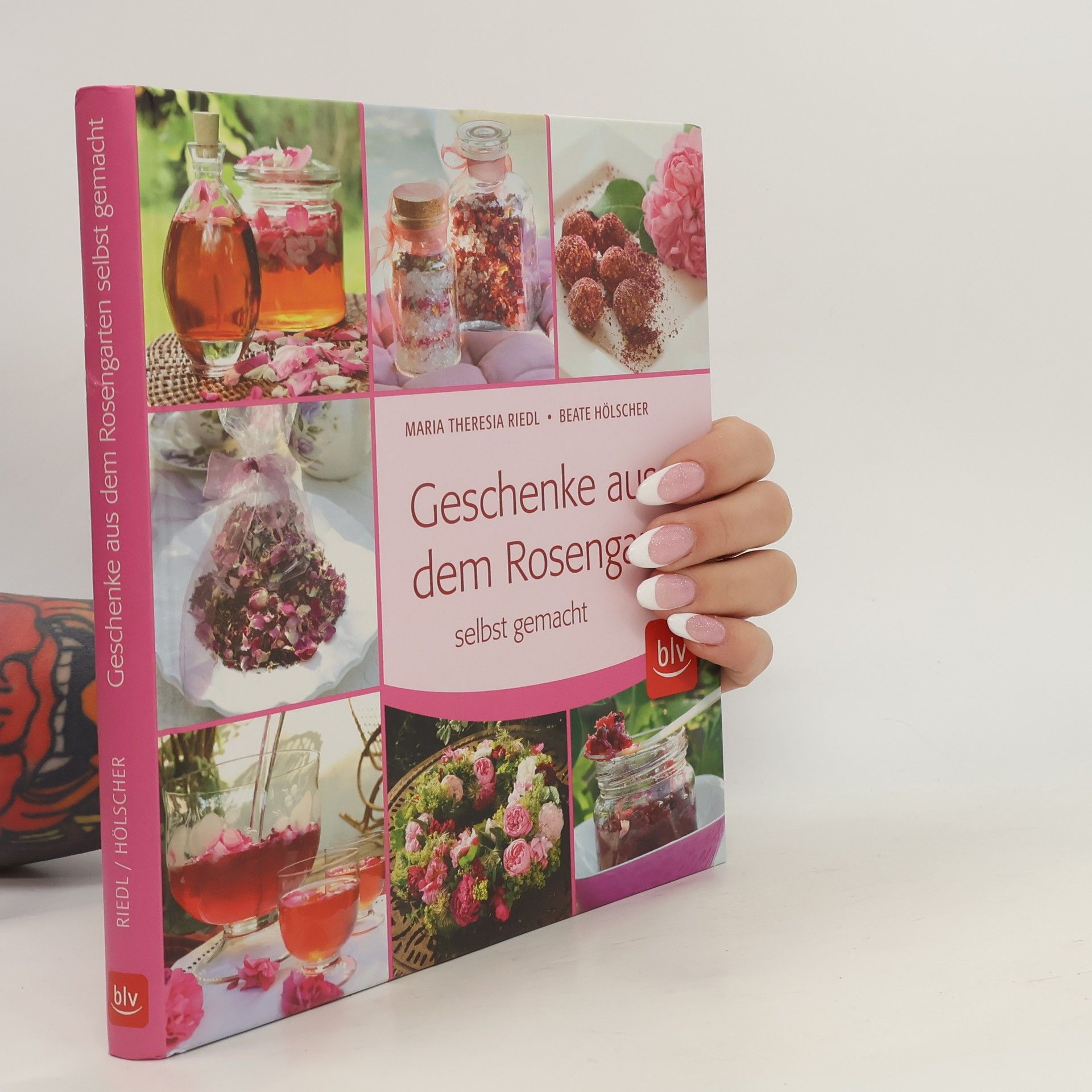 Maria Theresia Riedl Geschenke aus dem Rosengarten selbst gemacht