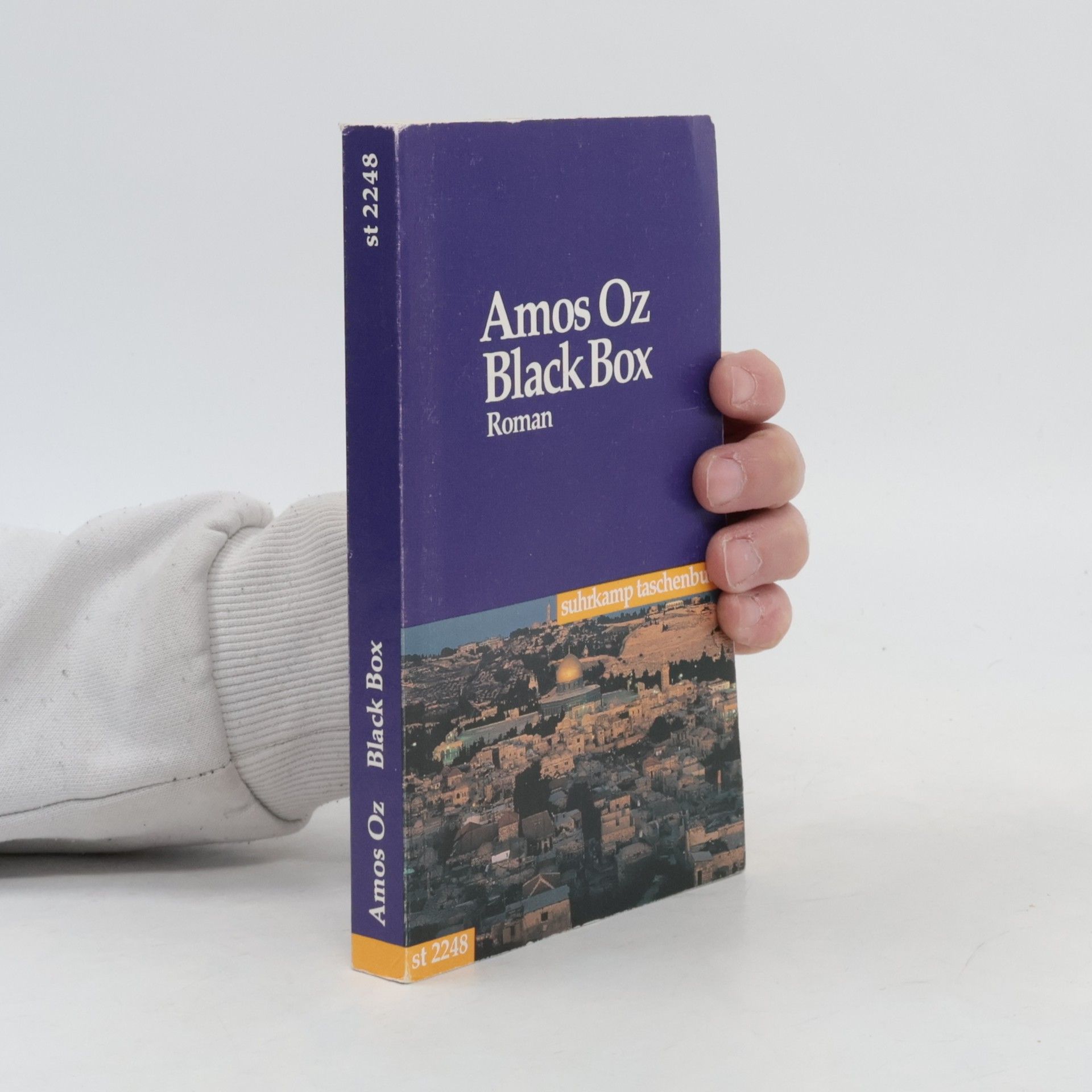Amos Oz Black box