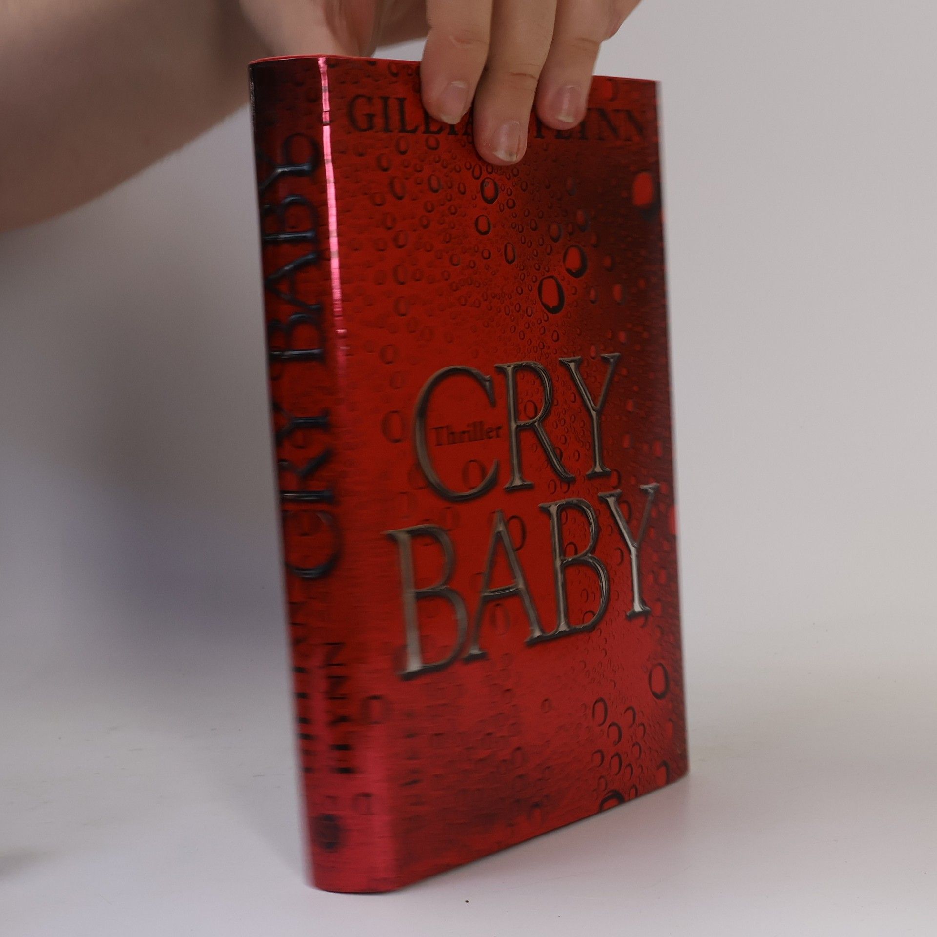 Gillian Flynn Cry baby