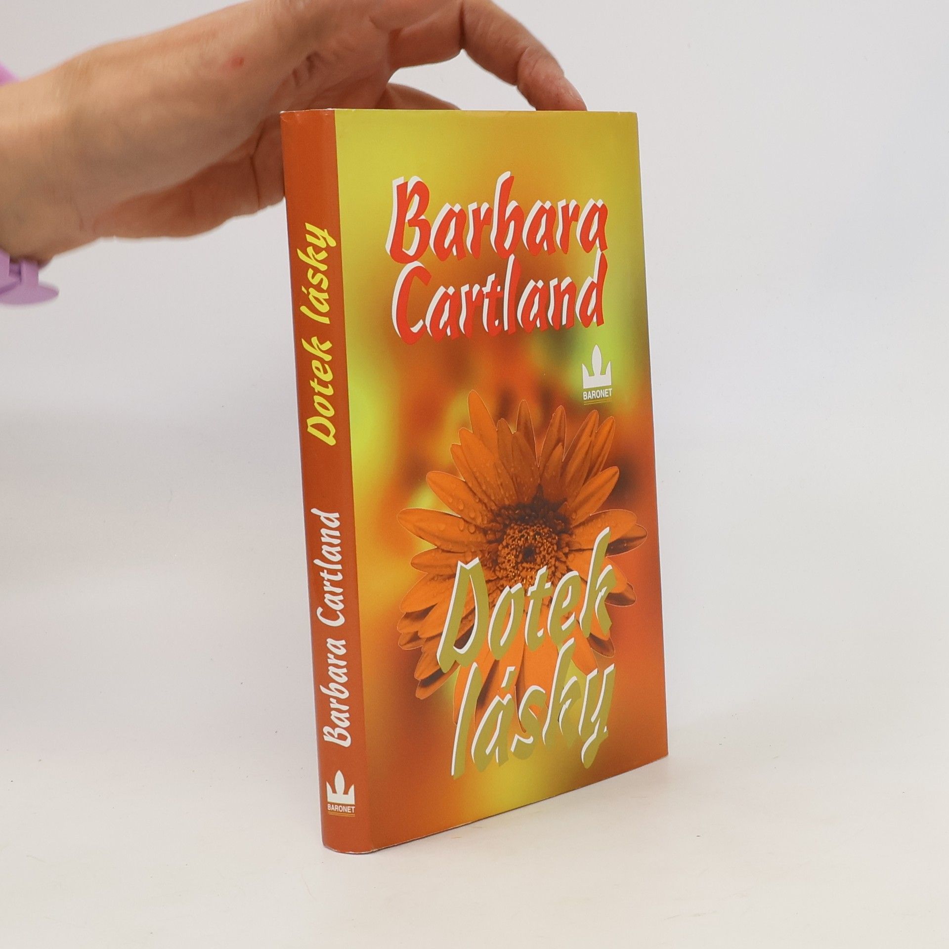 Barbara Cartland Dotek lásky