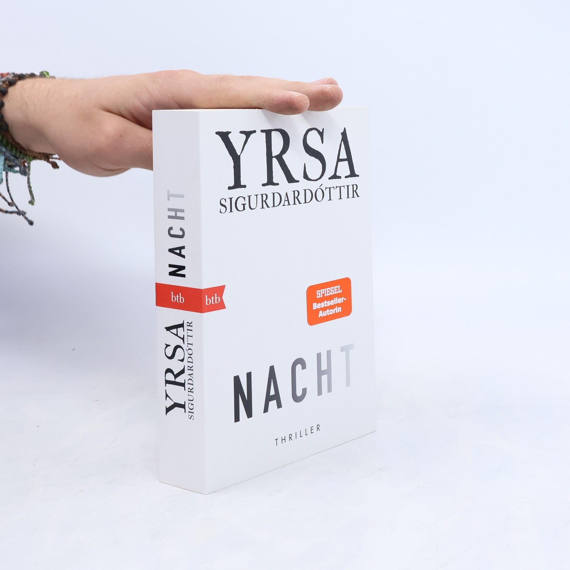 Yrsa Sigurðardóttir NACHT