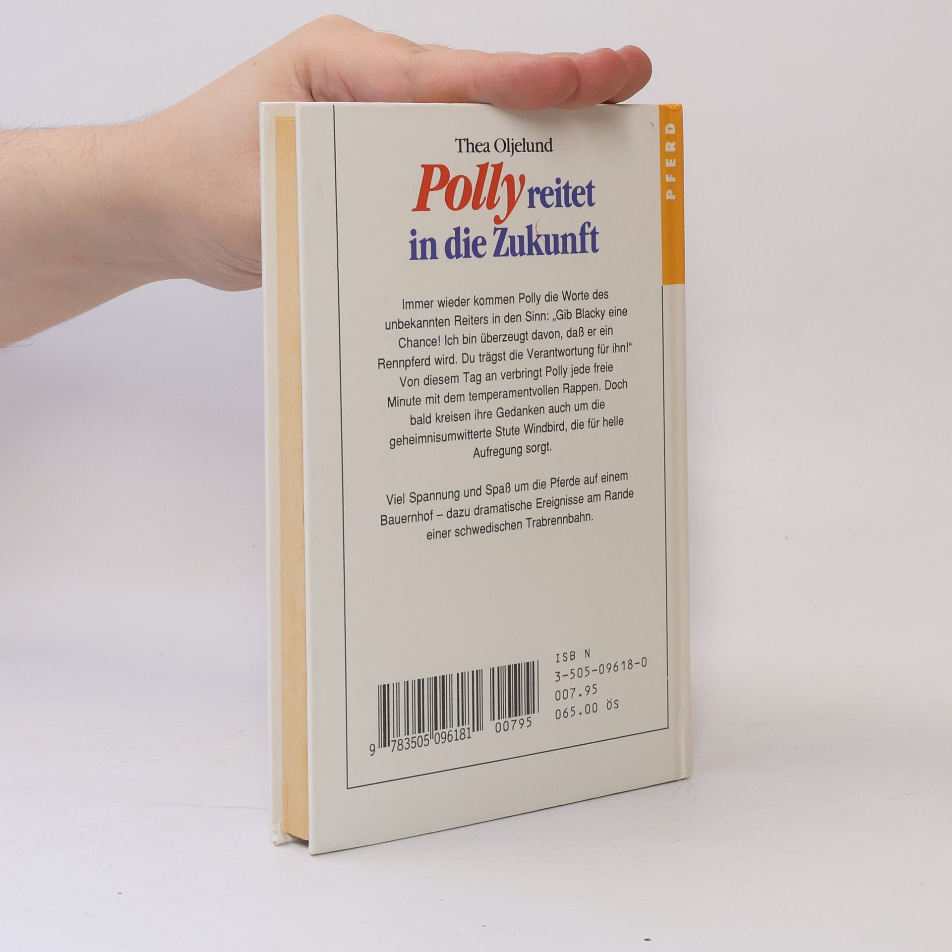 Thea Oljelund Polly reitet in die Zukunft