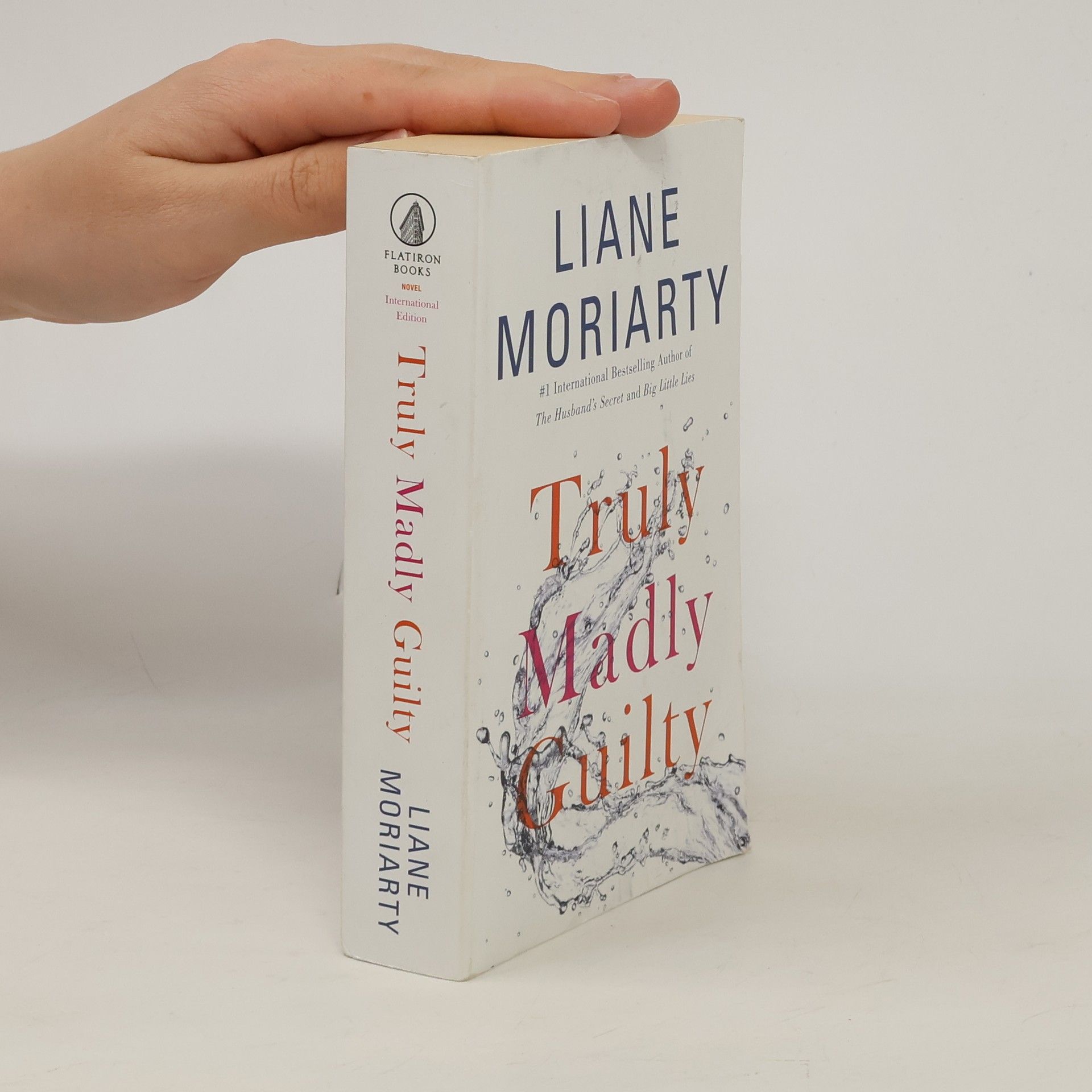 Liane Moriarty Truly Madly Guilty