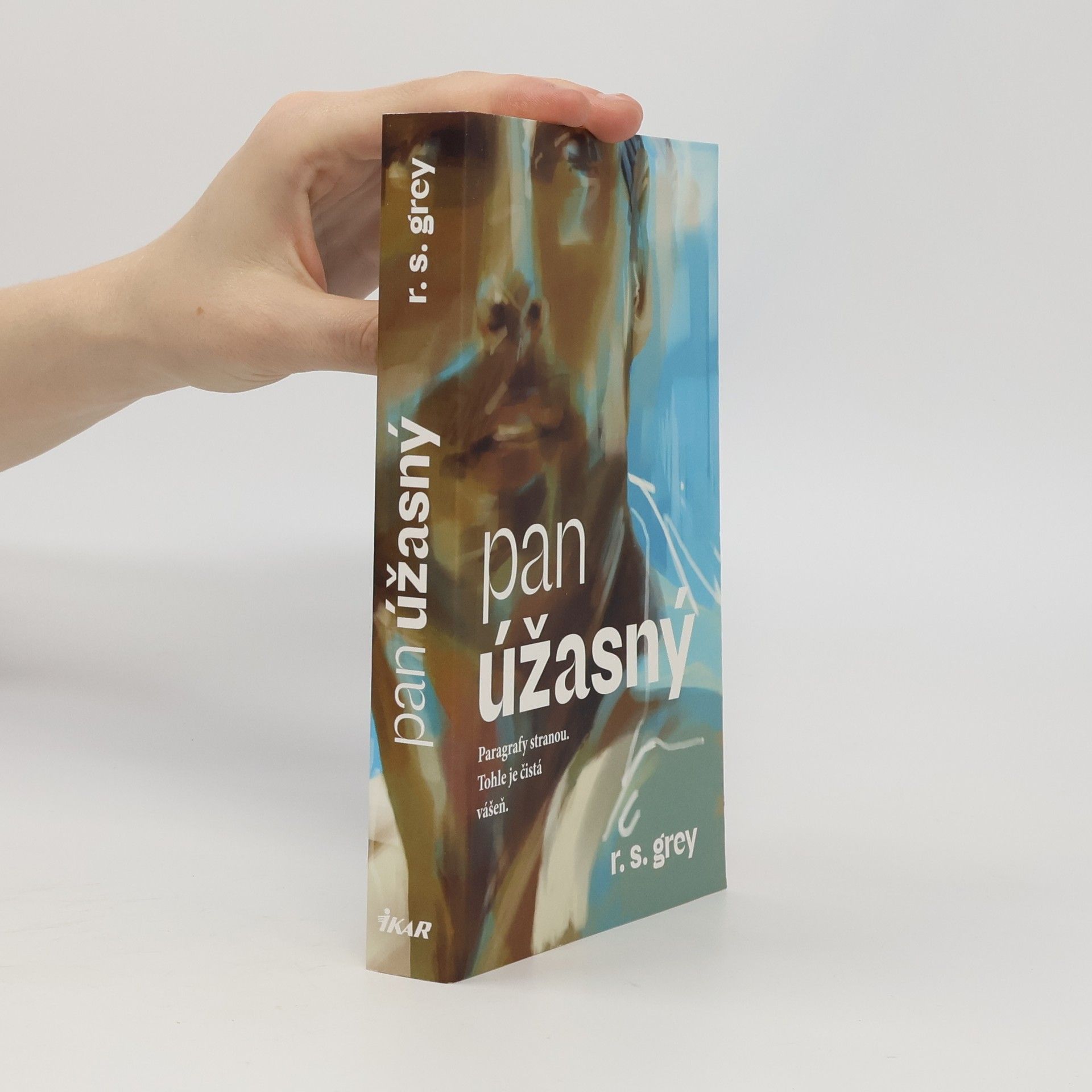 R. S. Grey Pan Úžasný