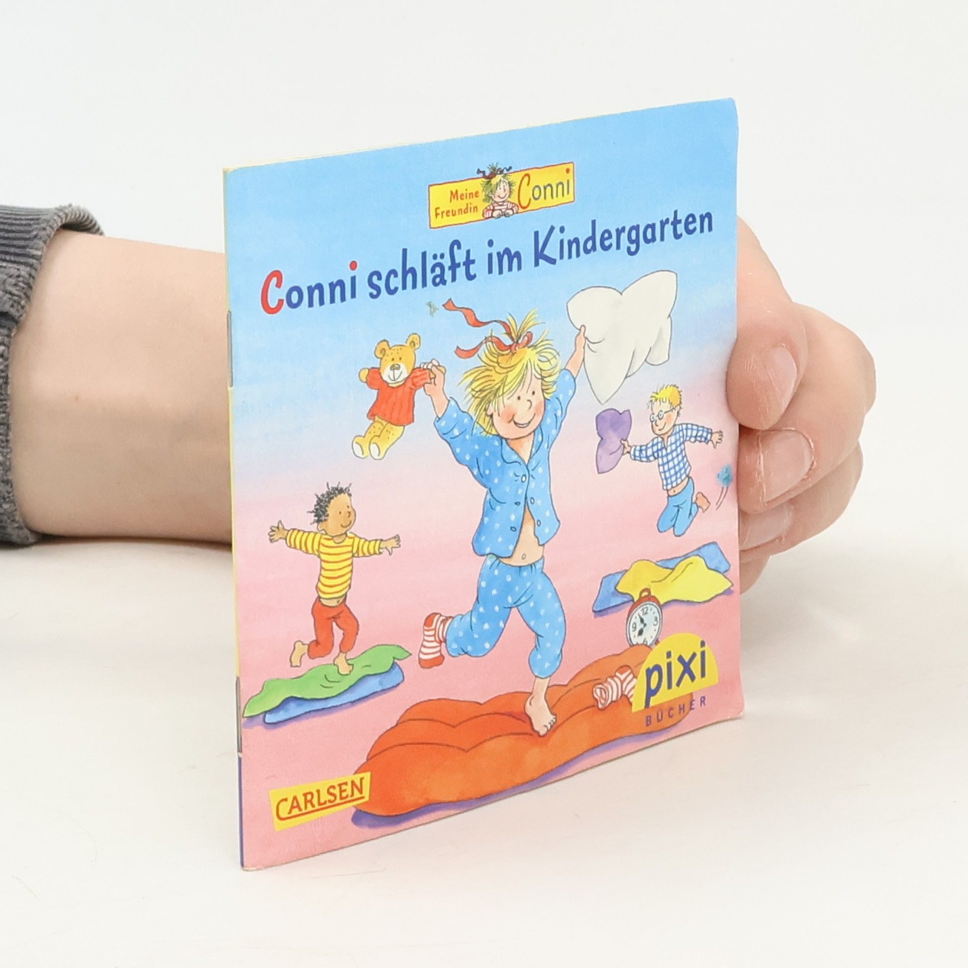 Various authors Conni schläft im Kindergarten