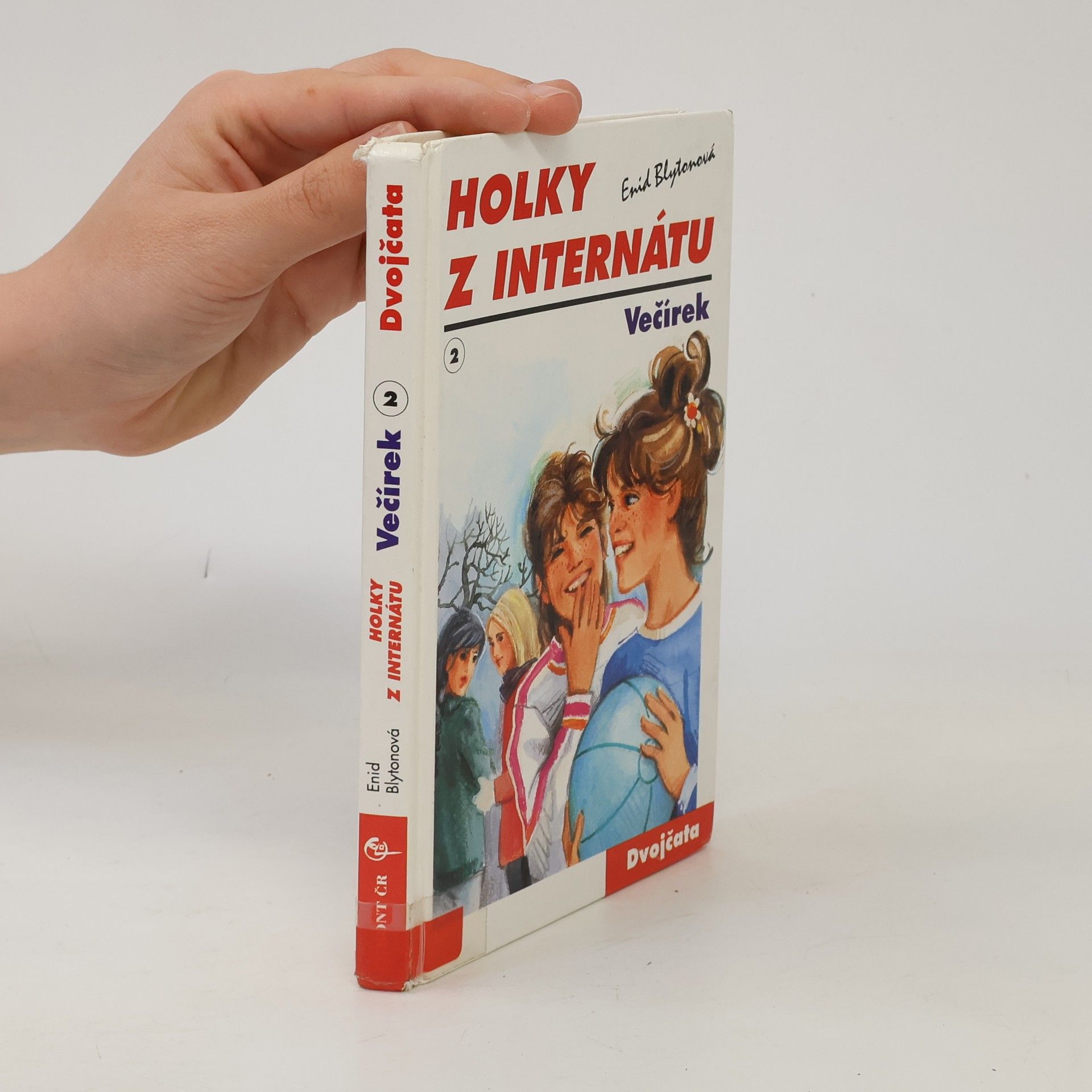 Enid Blyton Holky z internátu 2. Večírek