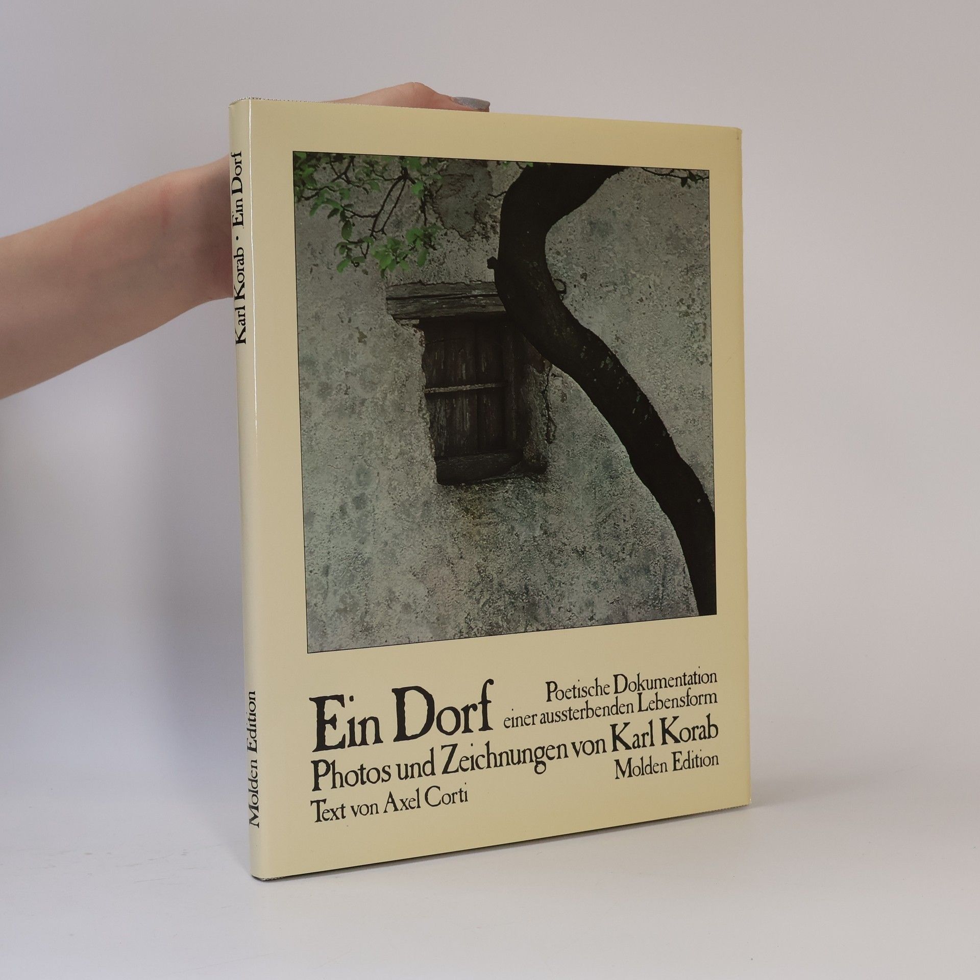 Ein Dorf. Photos und Zeihnungen von Karl Korab